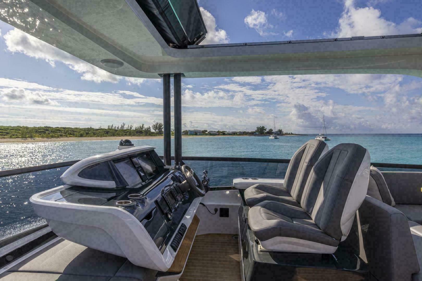 Pearl 72 Indulgence