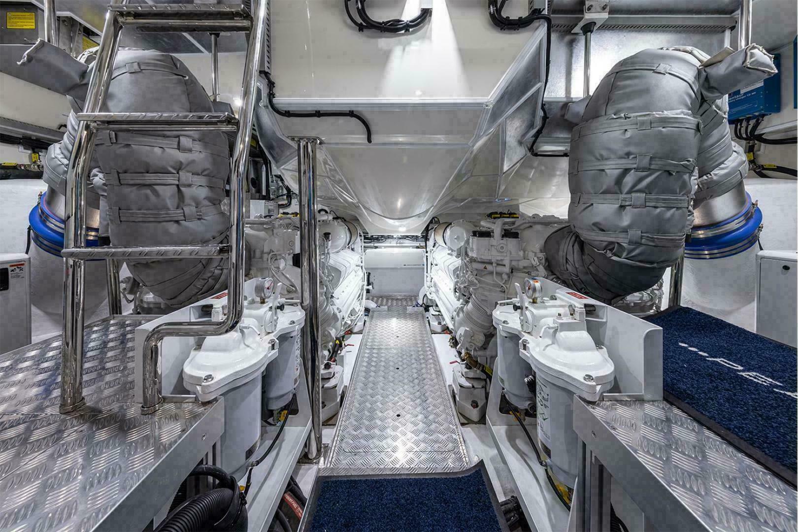 Pearl 72 Indulgence