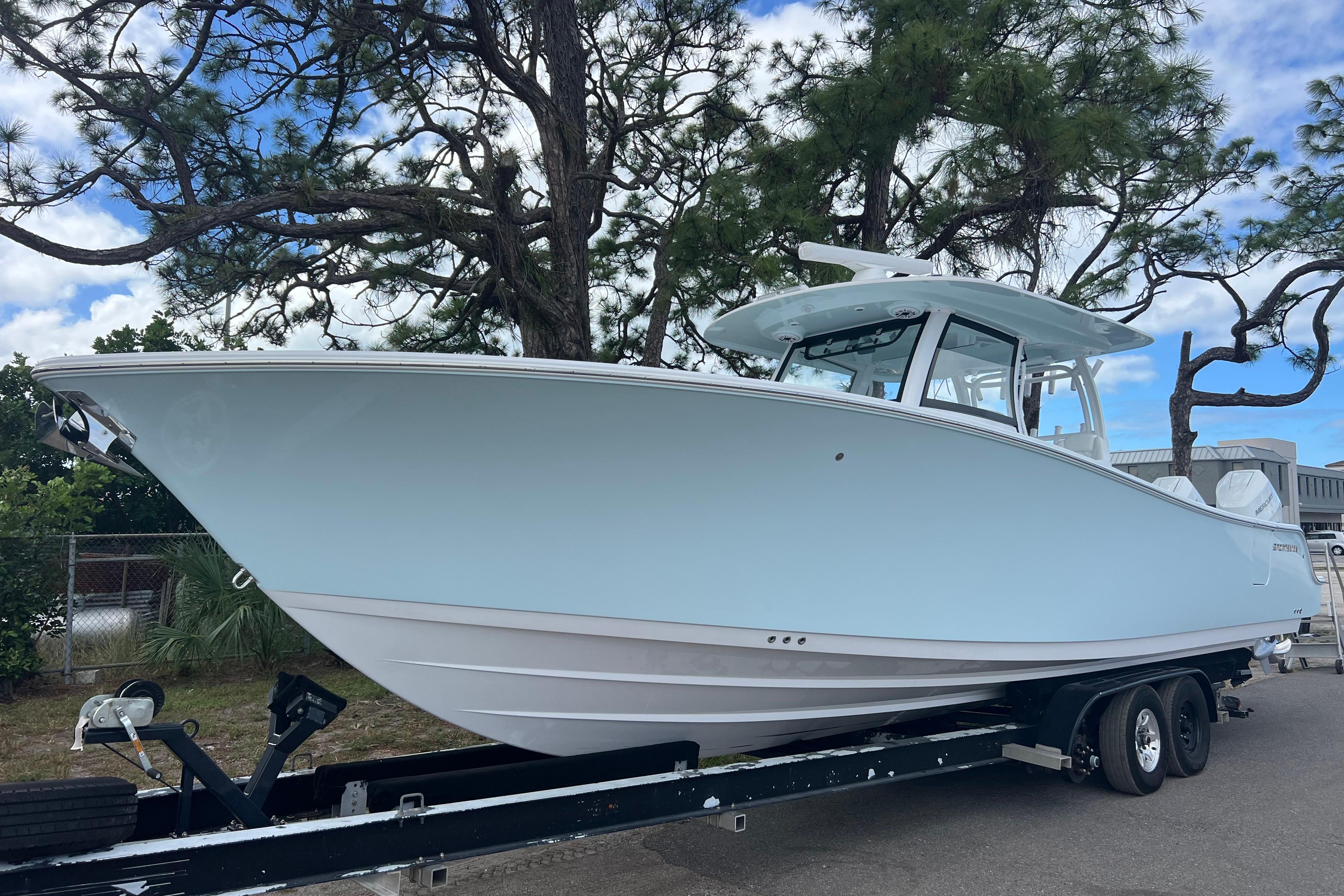 2026 Sportsman Open 352 Center Console