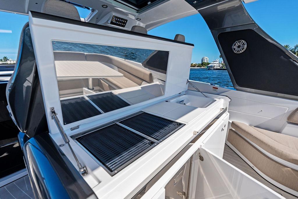 Boat image 26