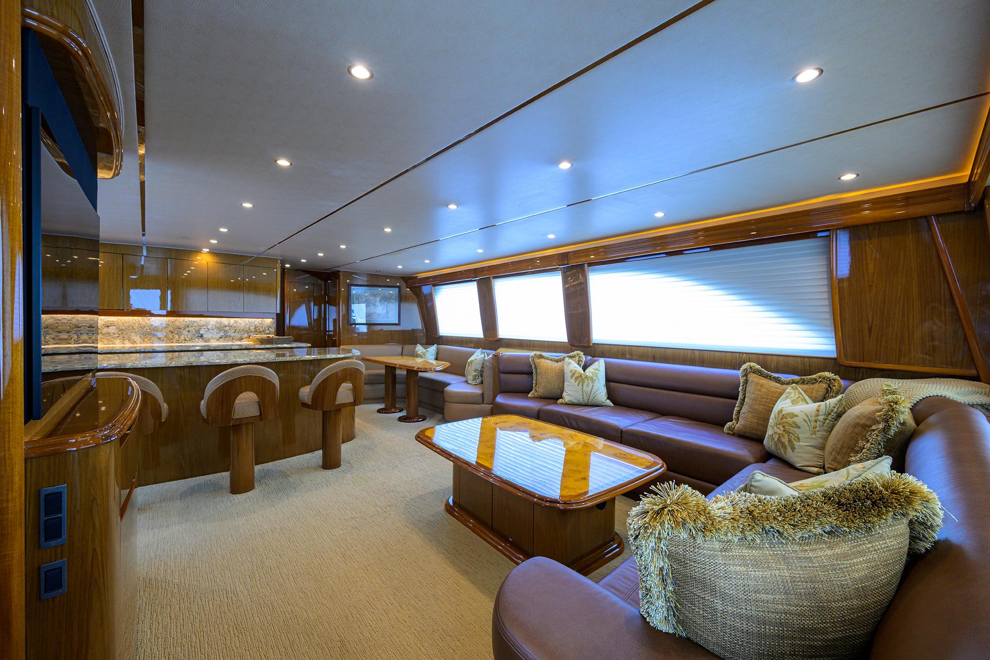 Viking 76 CABALLO GRANDE - Salon View From Entrance