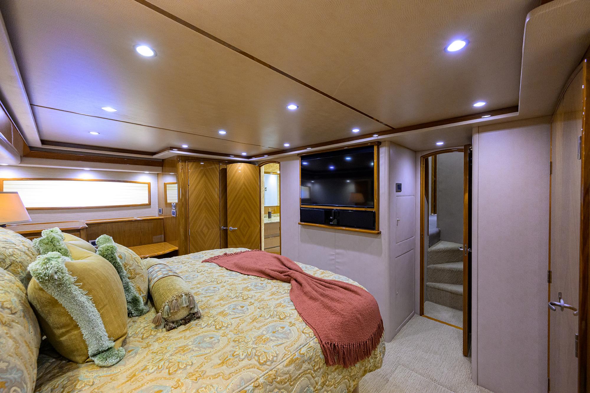 Viking 76 CABALLO GRANDE - Master Stateroom Entrance & TV