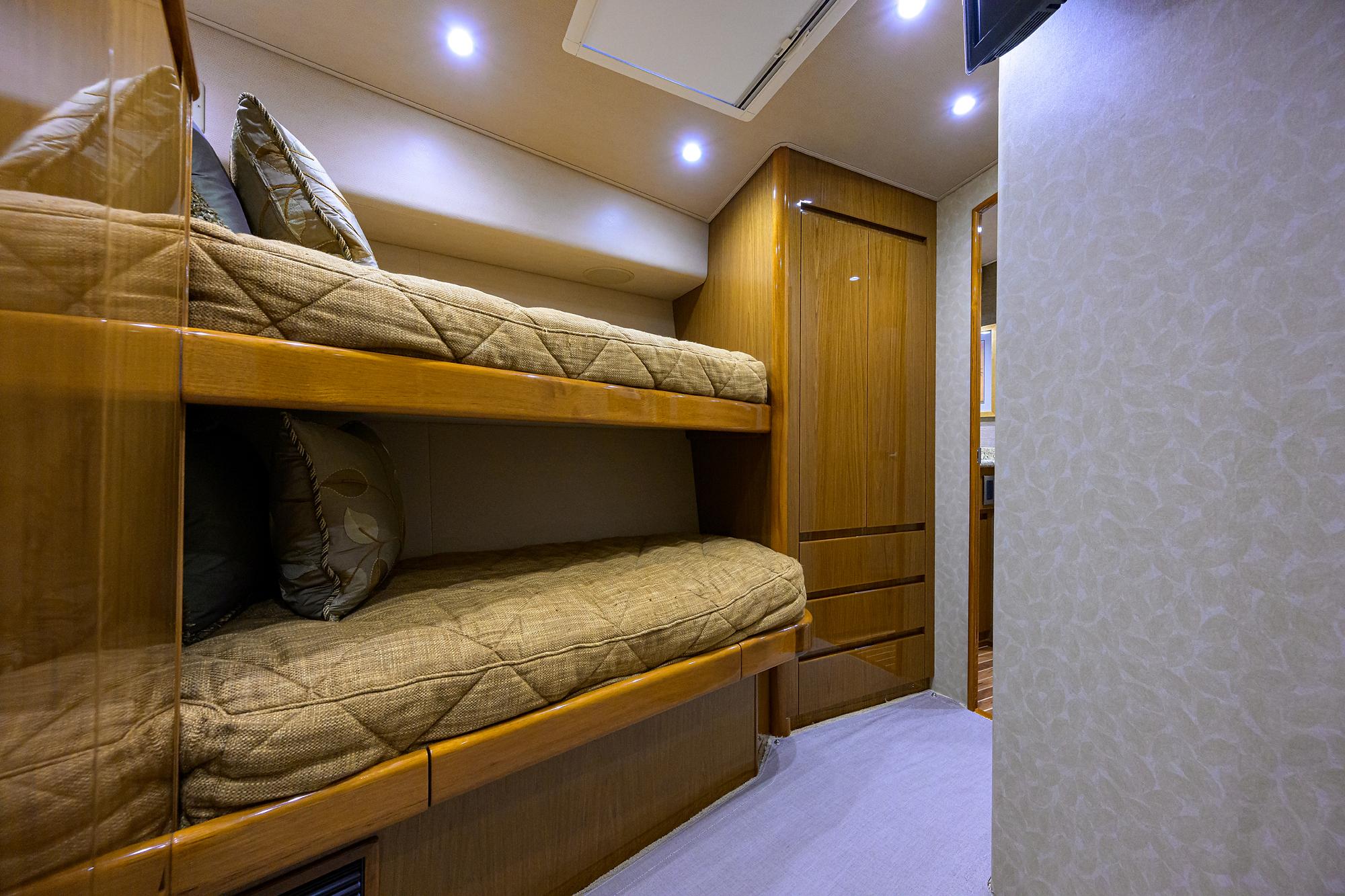 Viking 76 CABALLO GRANDE - Starboard Guest Bunk Stateroom