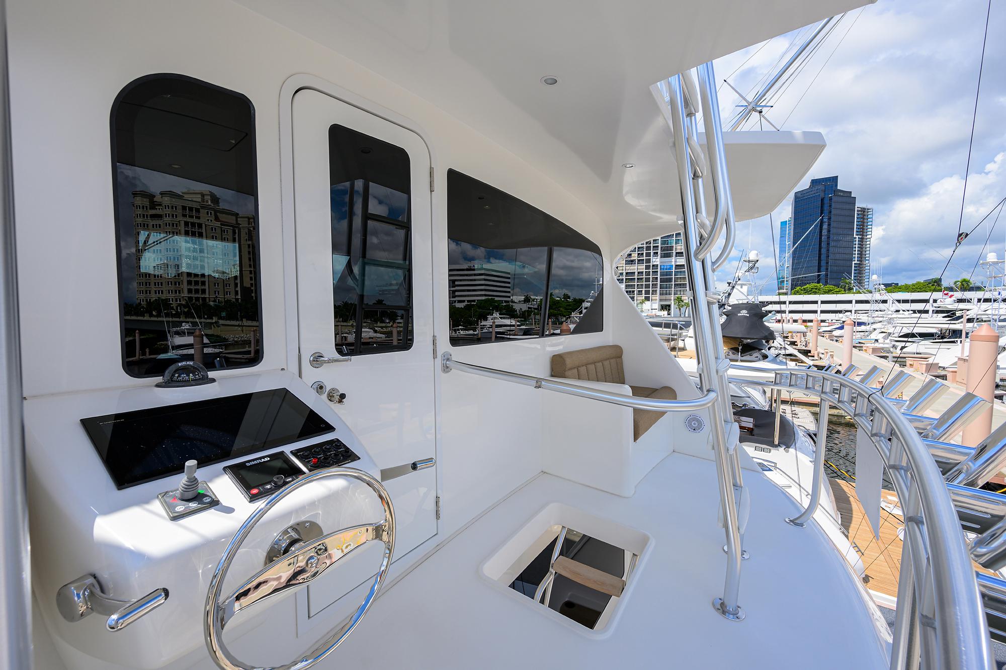 Viking 76 EGARIM  - Enclosed Flybridge Aft Deck