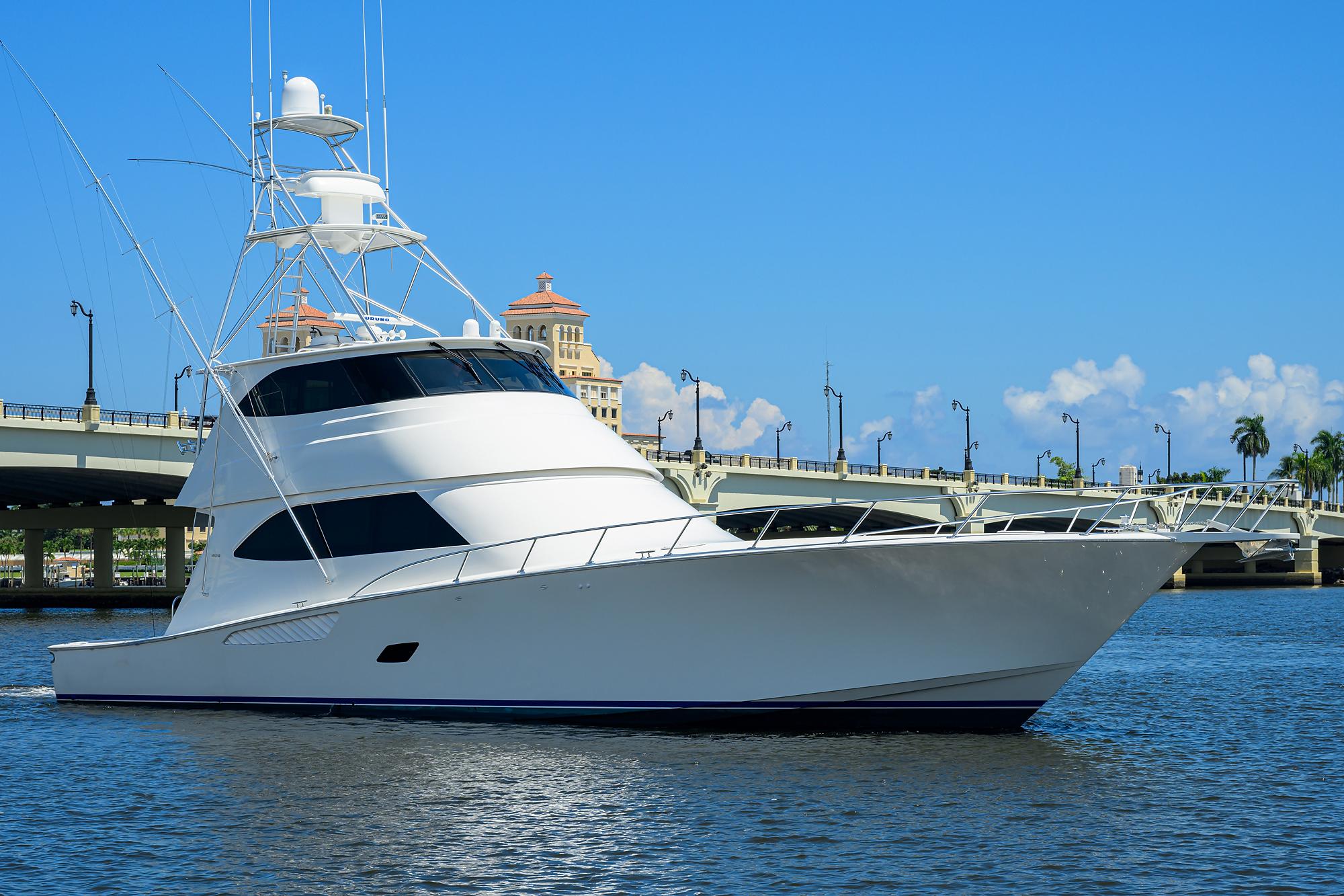 Viking 76 EGARIM - Starboard Bow Profile