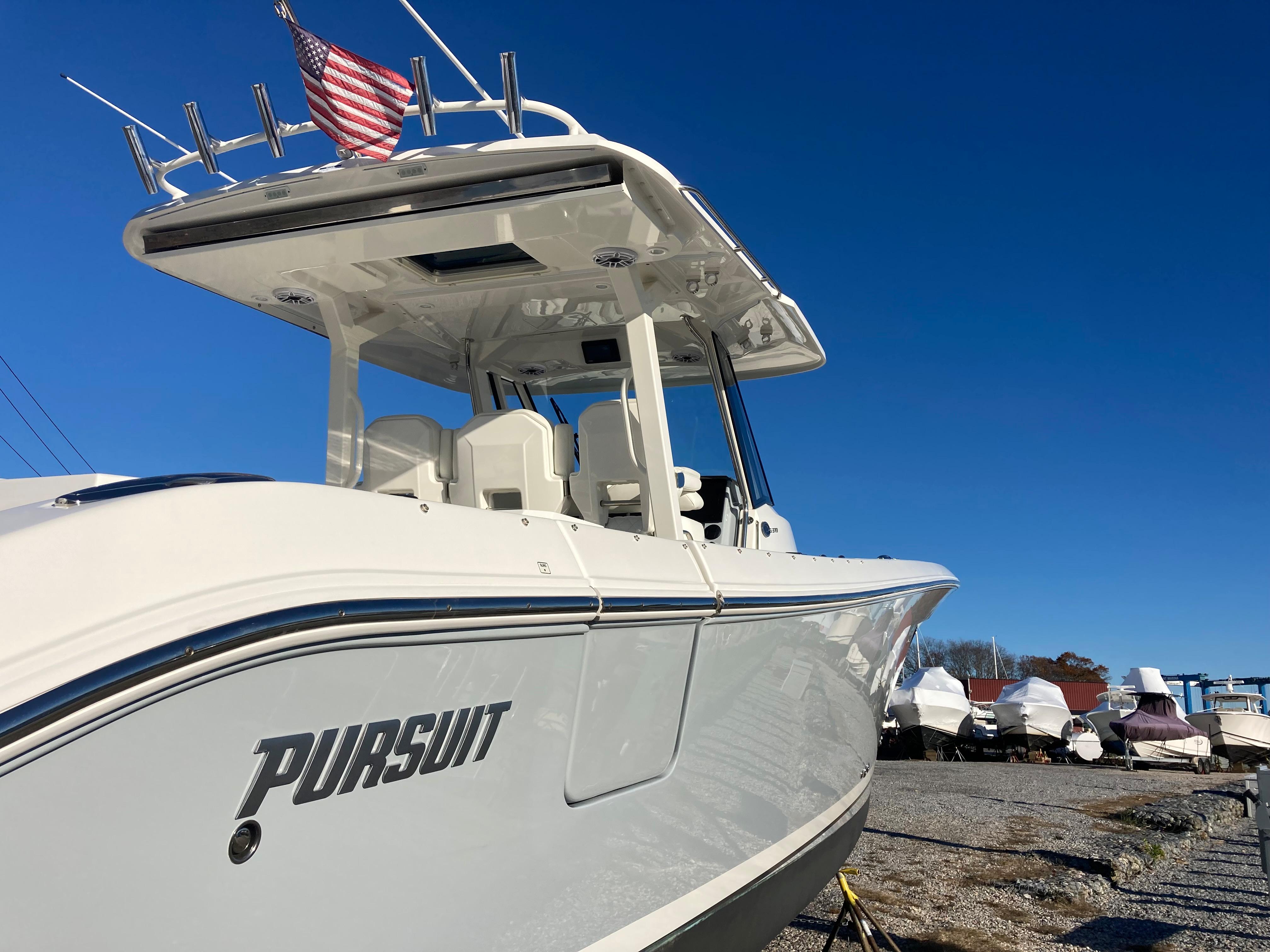 Yacht for Sale 37 Pursuit Yachts Westbrook, CT Denison Yacht Sales