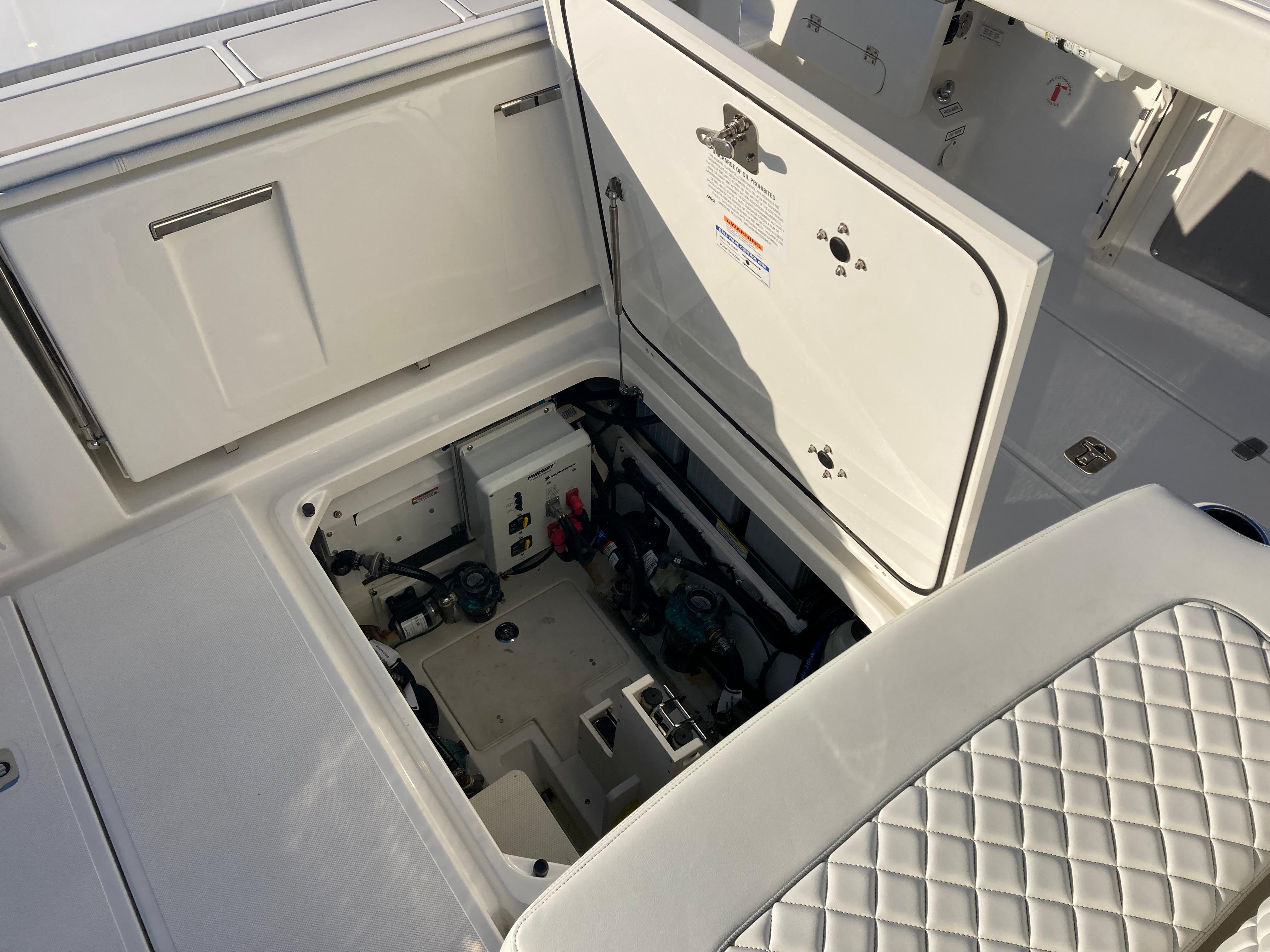 Yacht for Sale 37 Pursuit Yachts Westbrook, CT Denison Yacht Sales