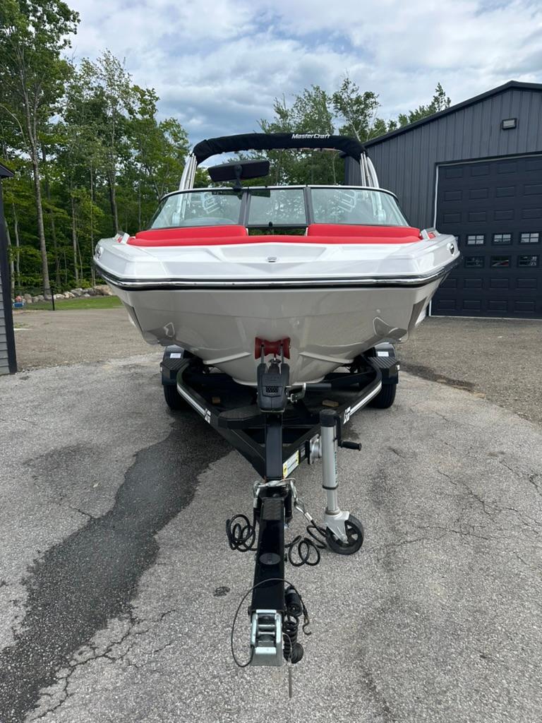 2019 MasterCraft XT20