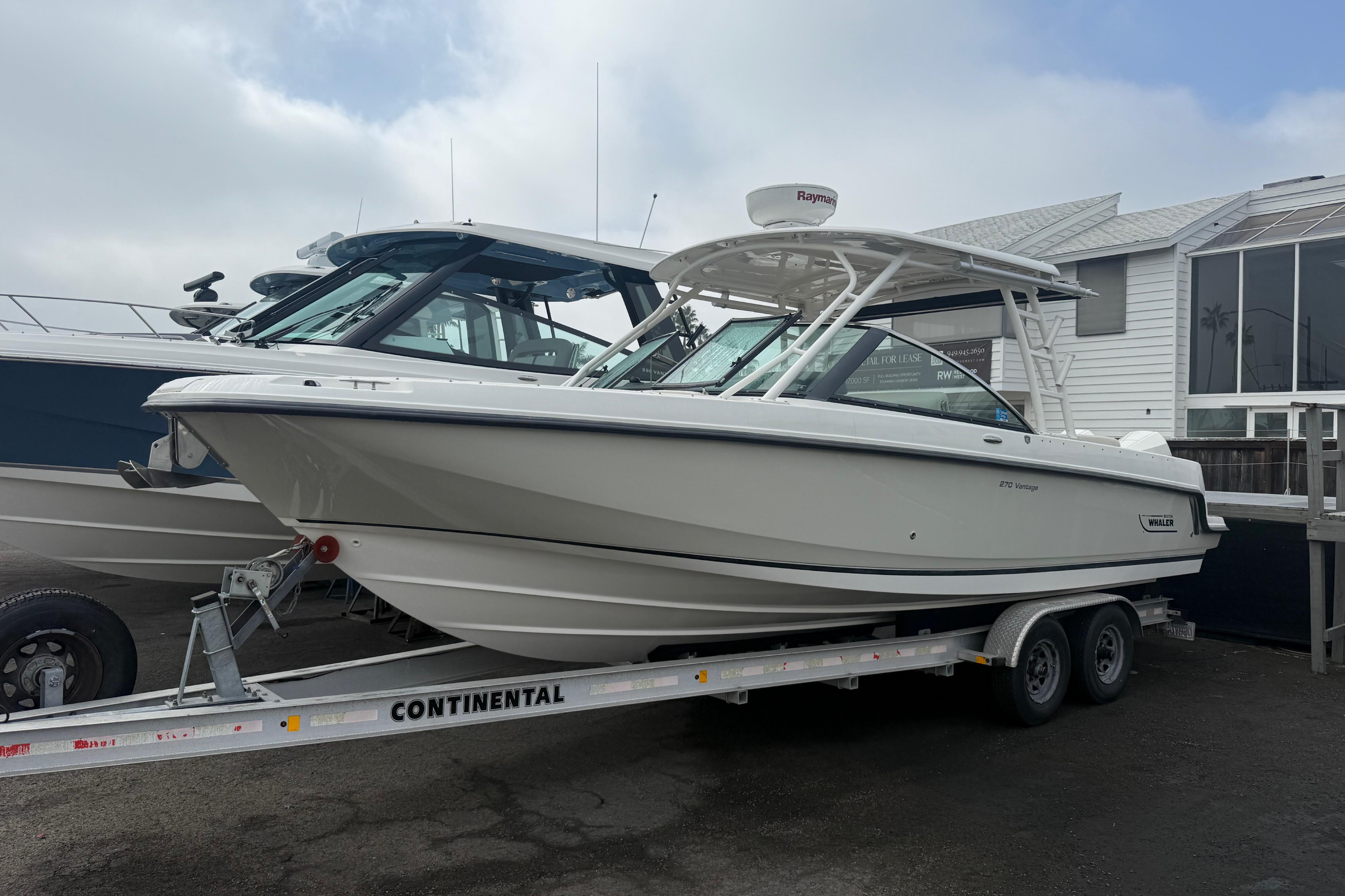 2018 Boston Whaler 270 Vantage #TBRL2623 inventory image at Sun Country Marine Group, Newport Beach