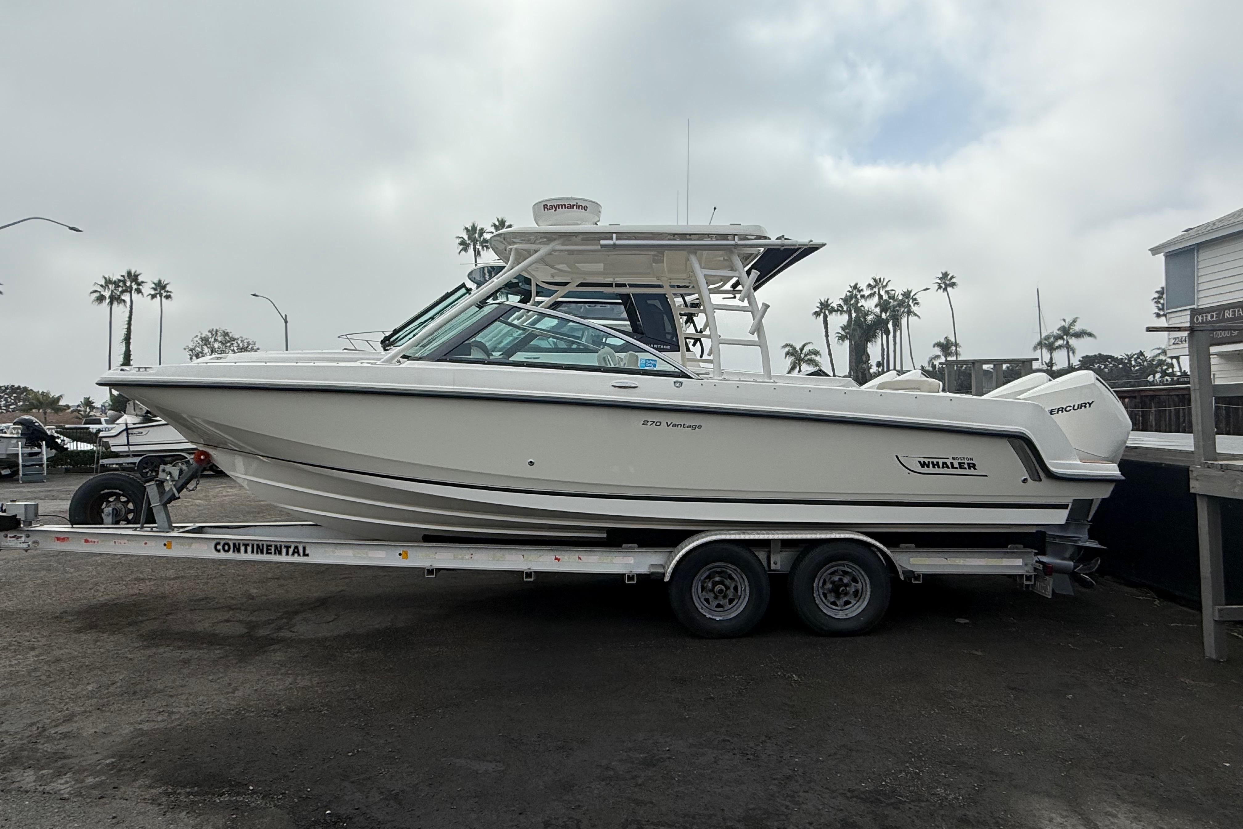 2018 Boston Whaler 270 Vantage #TBRL2623 inventory image at Sun Country Marine Group, Newport Beach