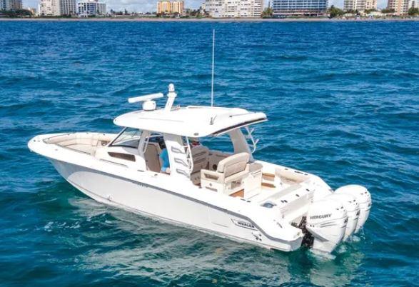 2020 BOSTON WHALER 350 REALM