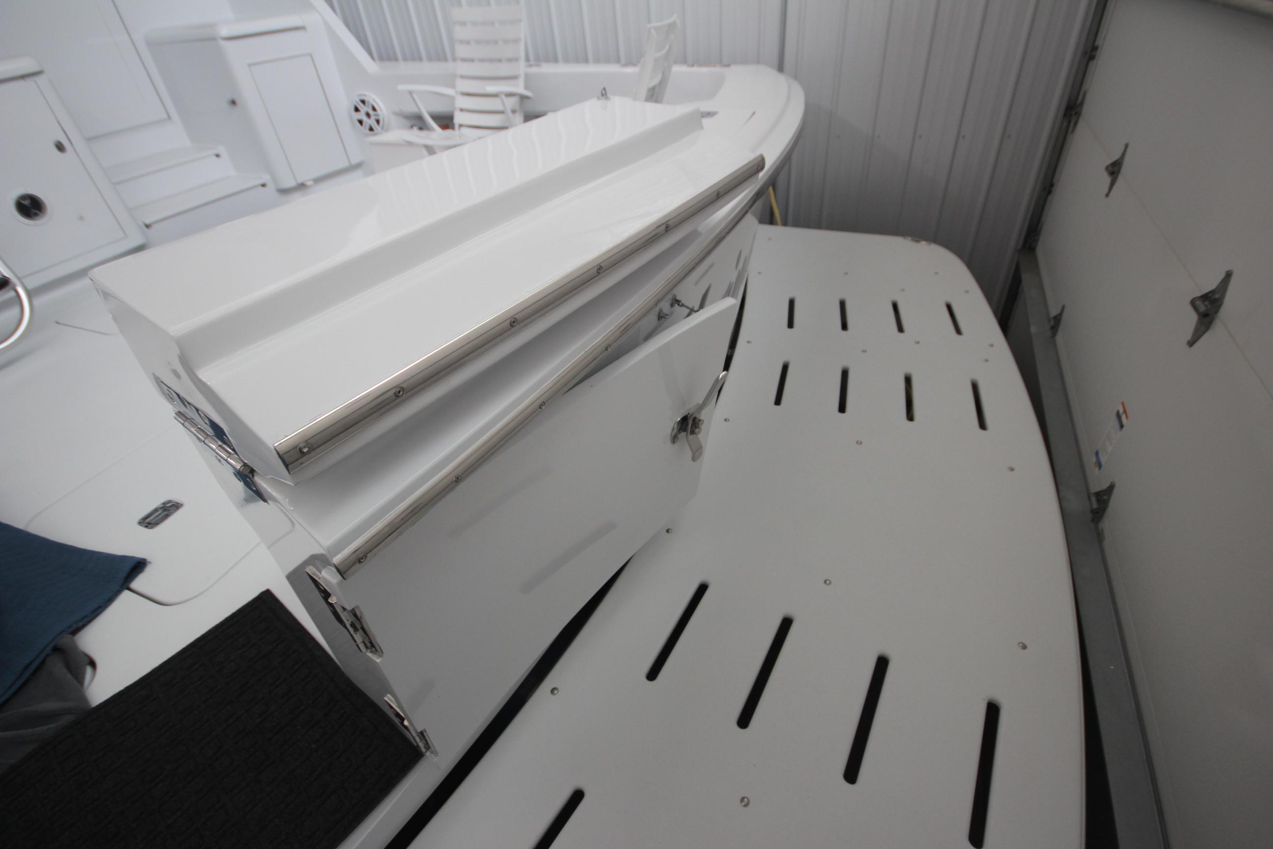 2001-hatteras-55-convertible-power-9648965-20250114102834733-1_XLARGE
