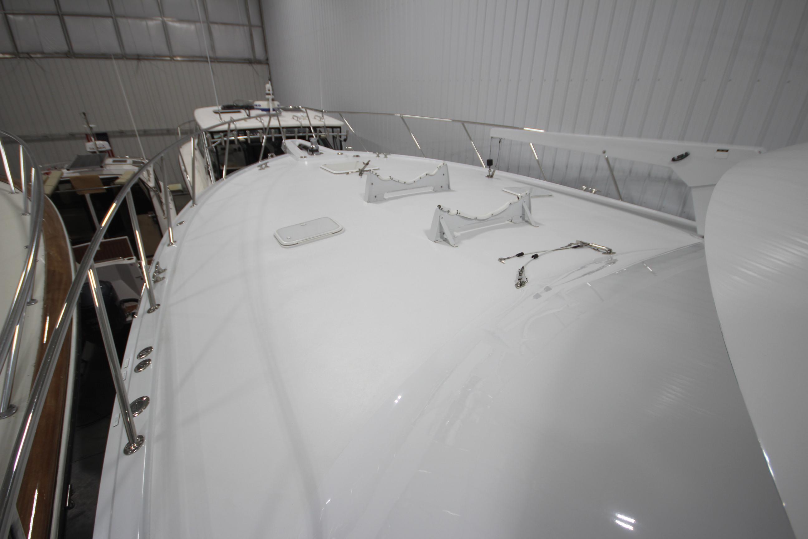 2001-hatteras-55-convertible-power-9648965-20250114102912793-1_XLARGE