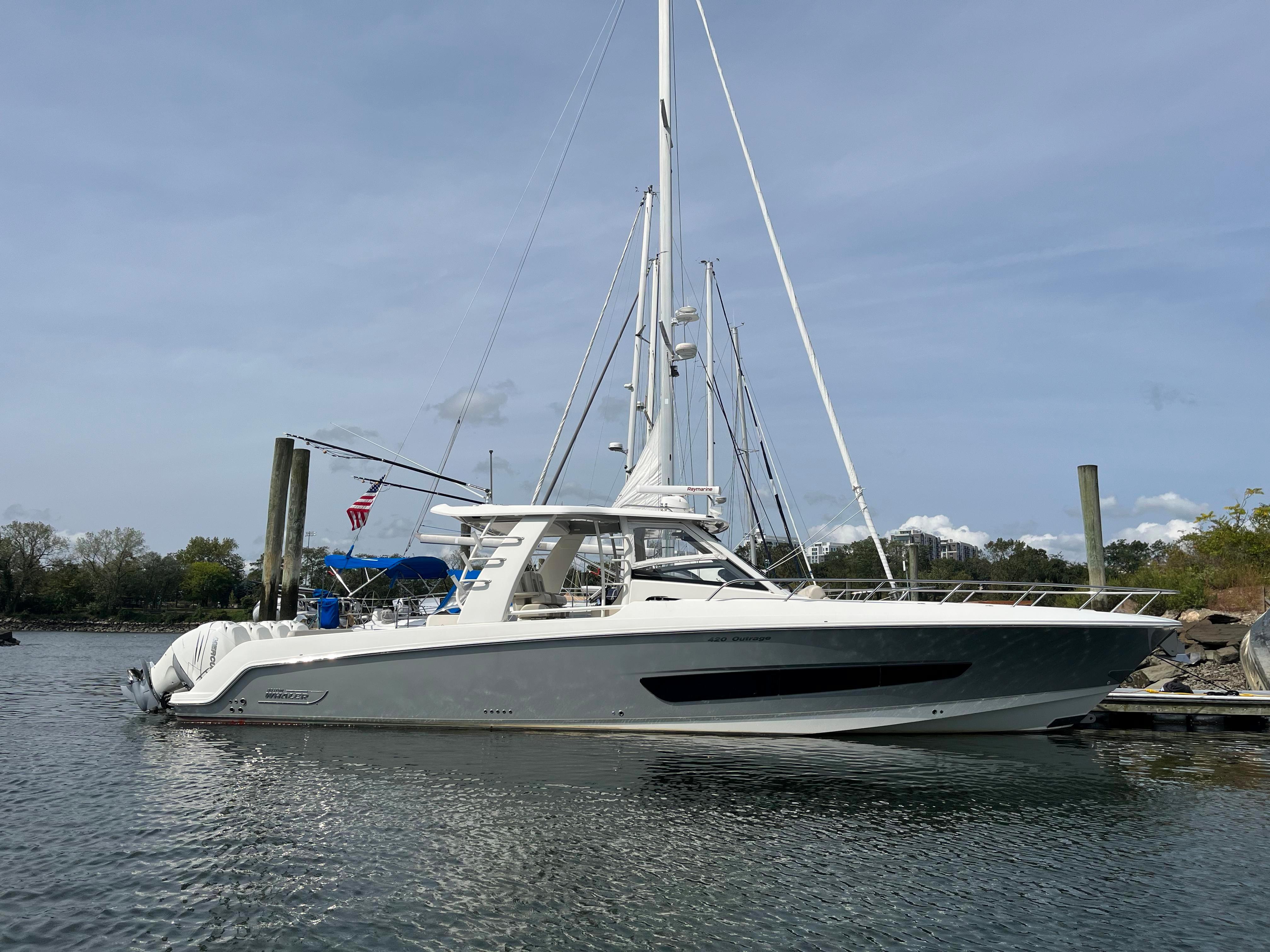 2020 BOSTON WHALER 420 OUTRAGE