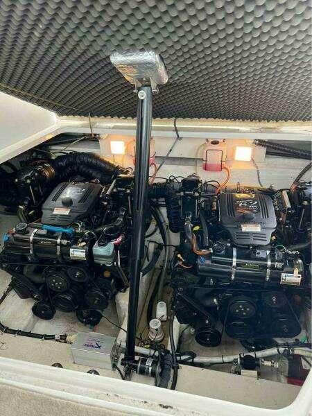 2006-crownline-340-cr-power-9728970-20250326111321923-1_XLARGE