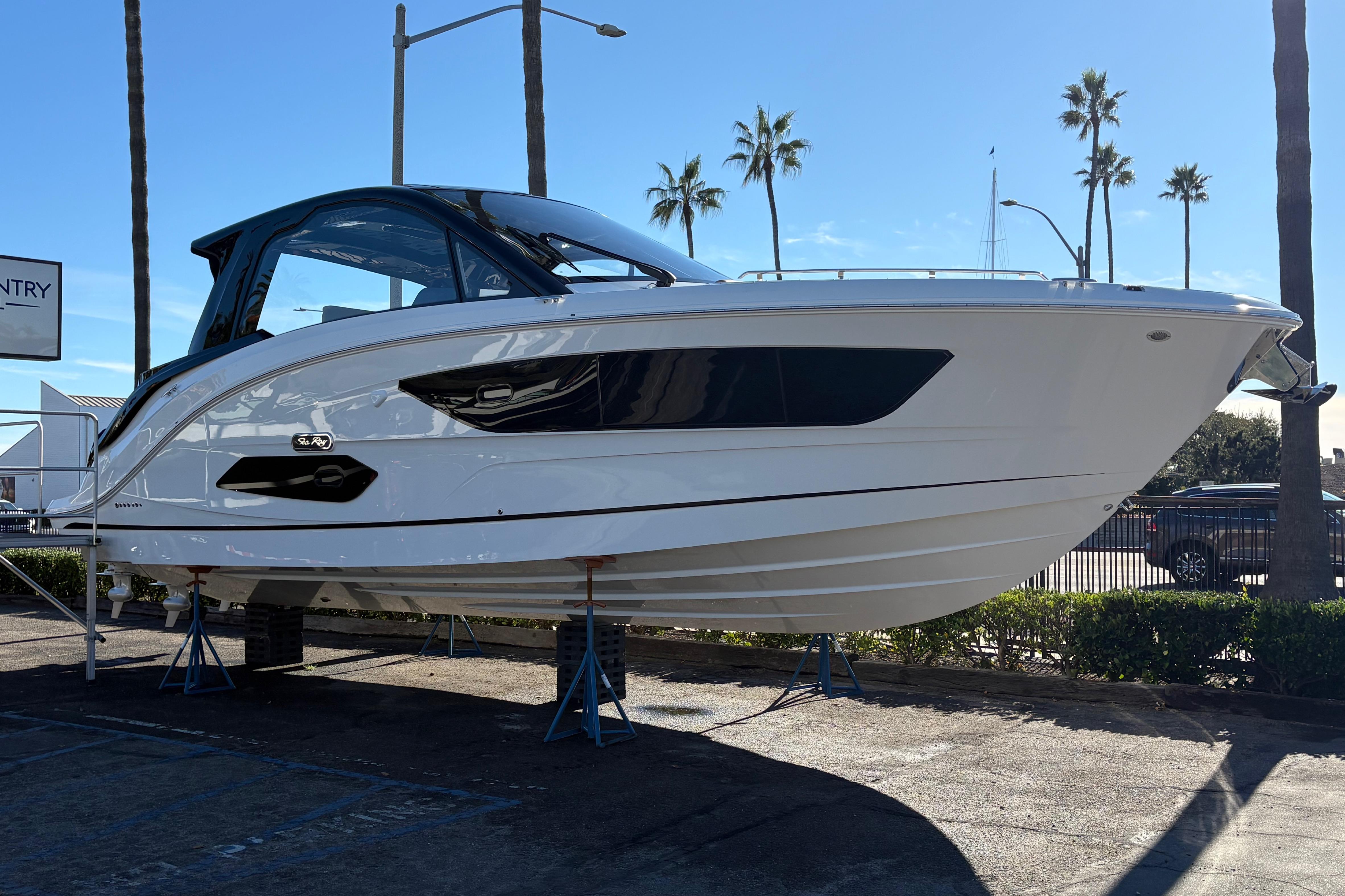 2026 Sea Ray Sundancer 370 Outboard #S1707H inventory image at Sun Country Marine Group, Newport Beach