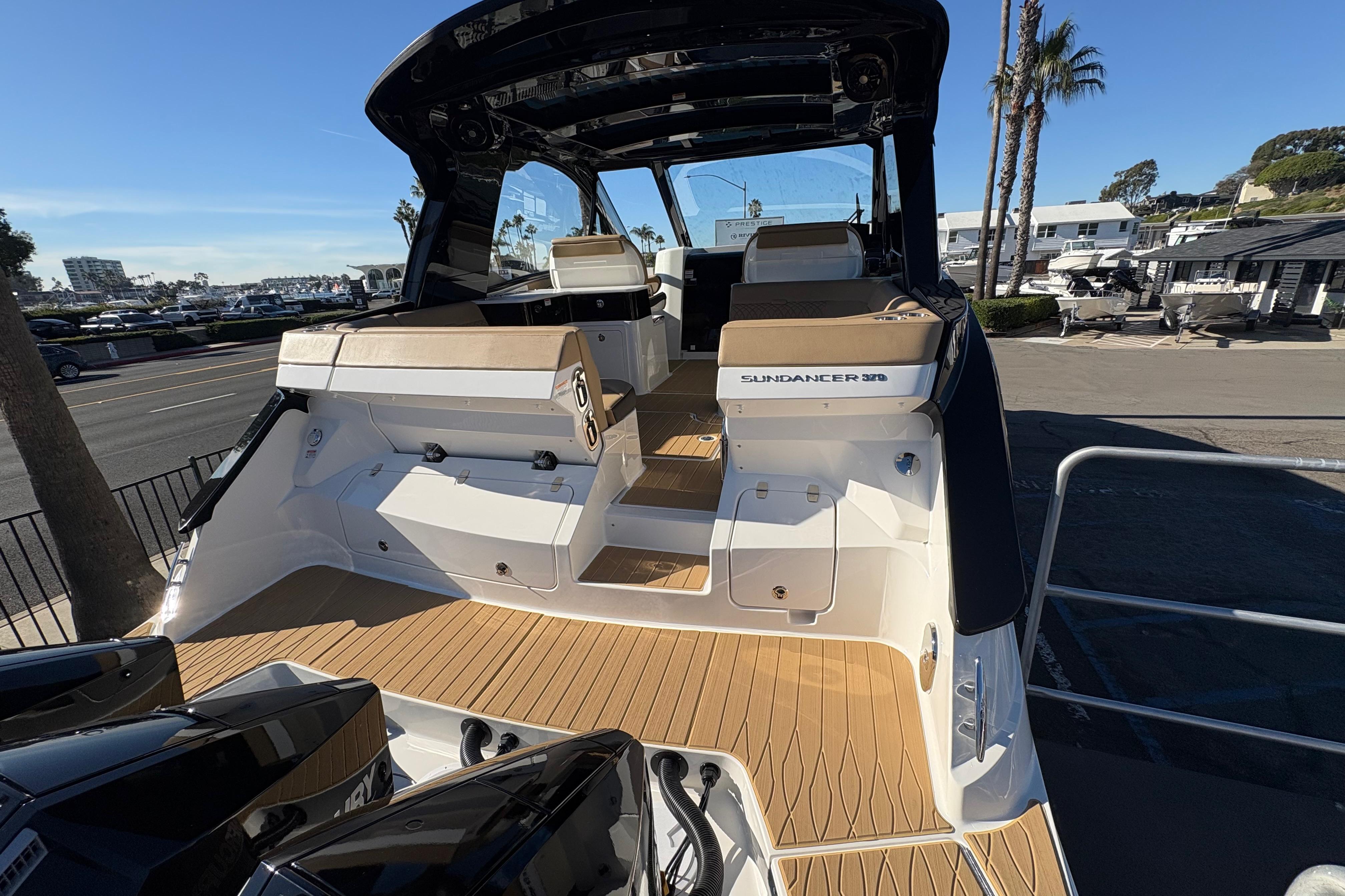 2026 Sea Ray Sundancer 370 Outboard #S1707H inventory image at Sun Country Marine Group, Newport Beach