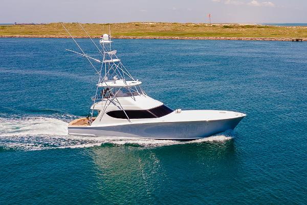 Photo of 2014 Hatteras 63'