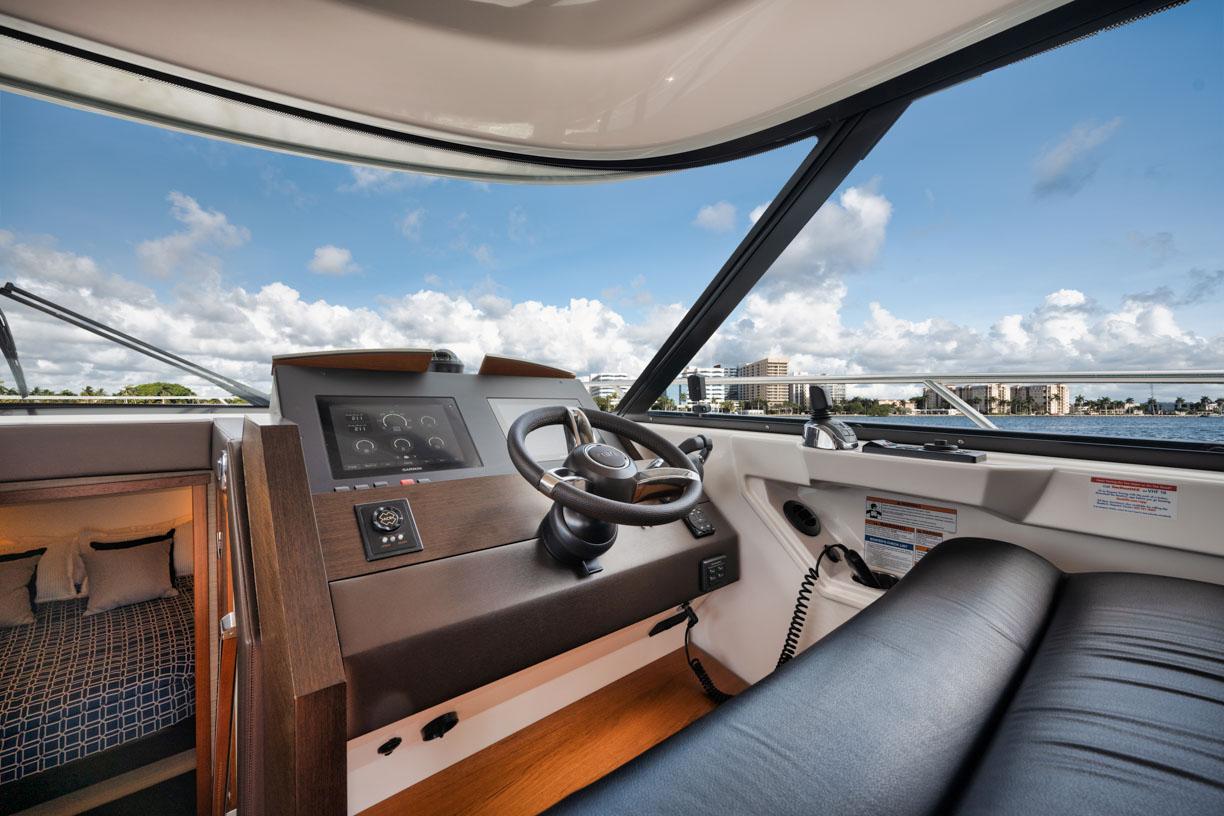 Tiara 44 - Blue Skies -Helm