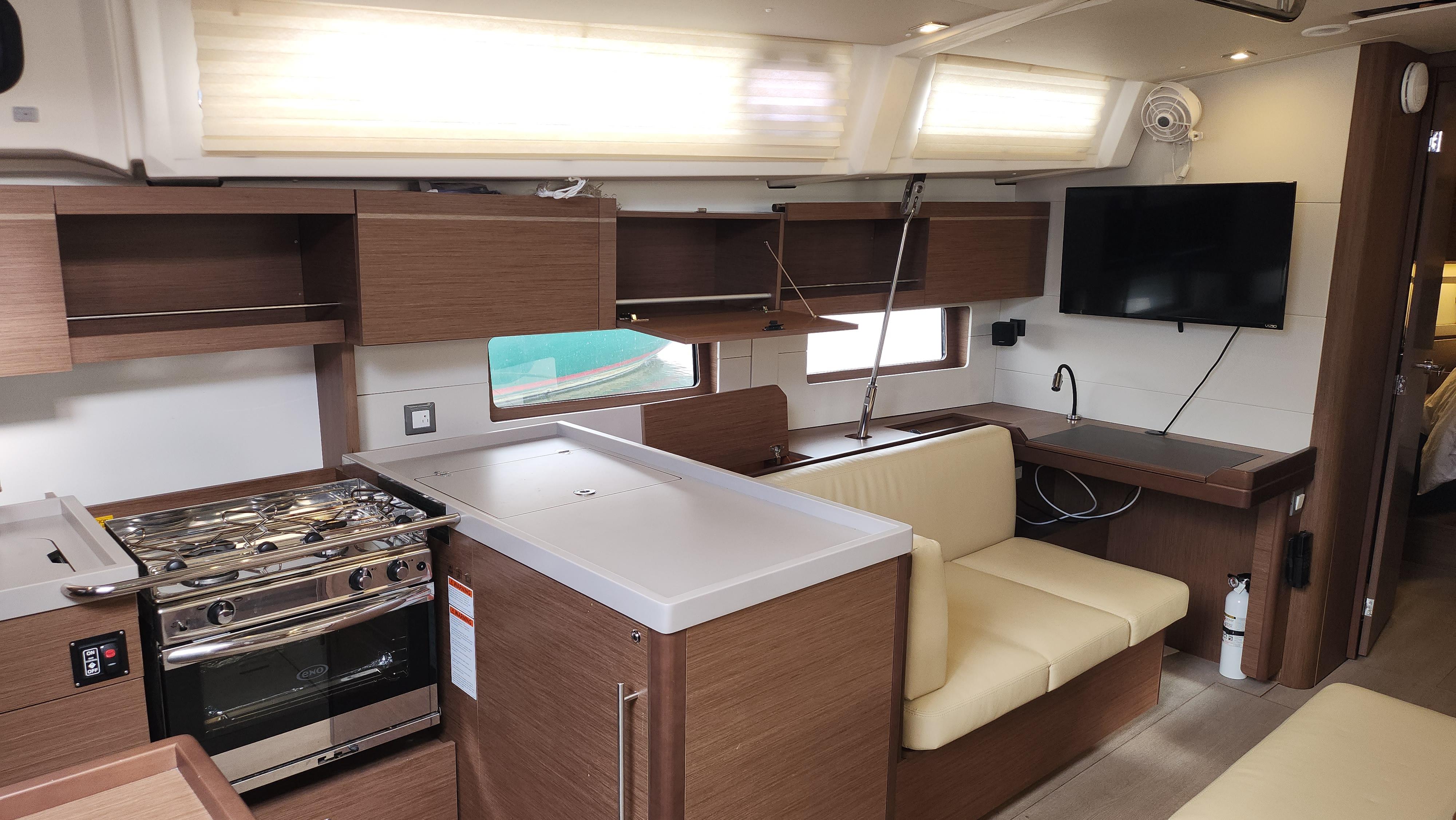 Lindsey Lou Beneteau Oceanis 46.1 2020 for sale in Marco Island FL