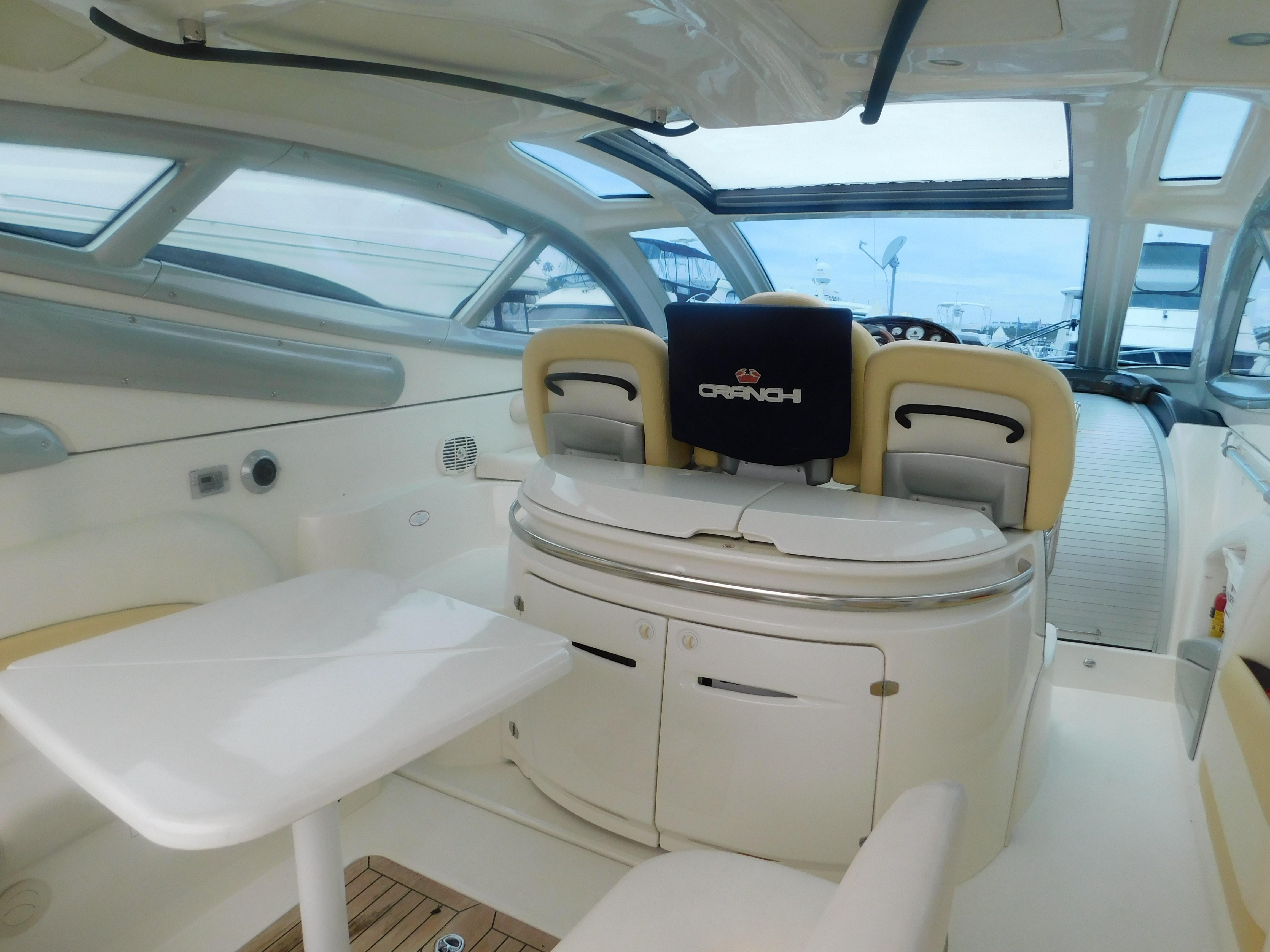 47′ Cranchi 2007 Yacht for Sale