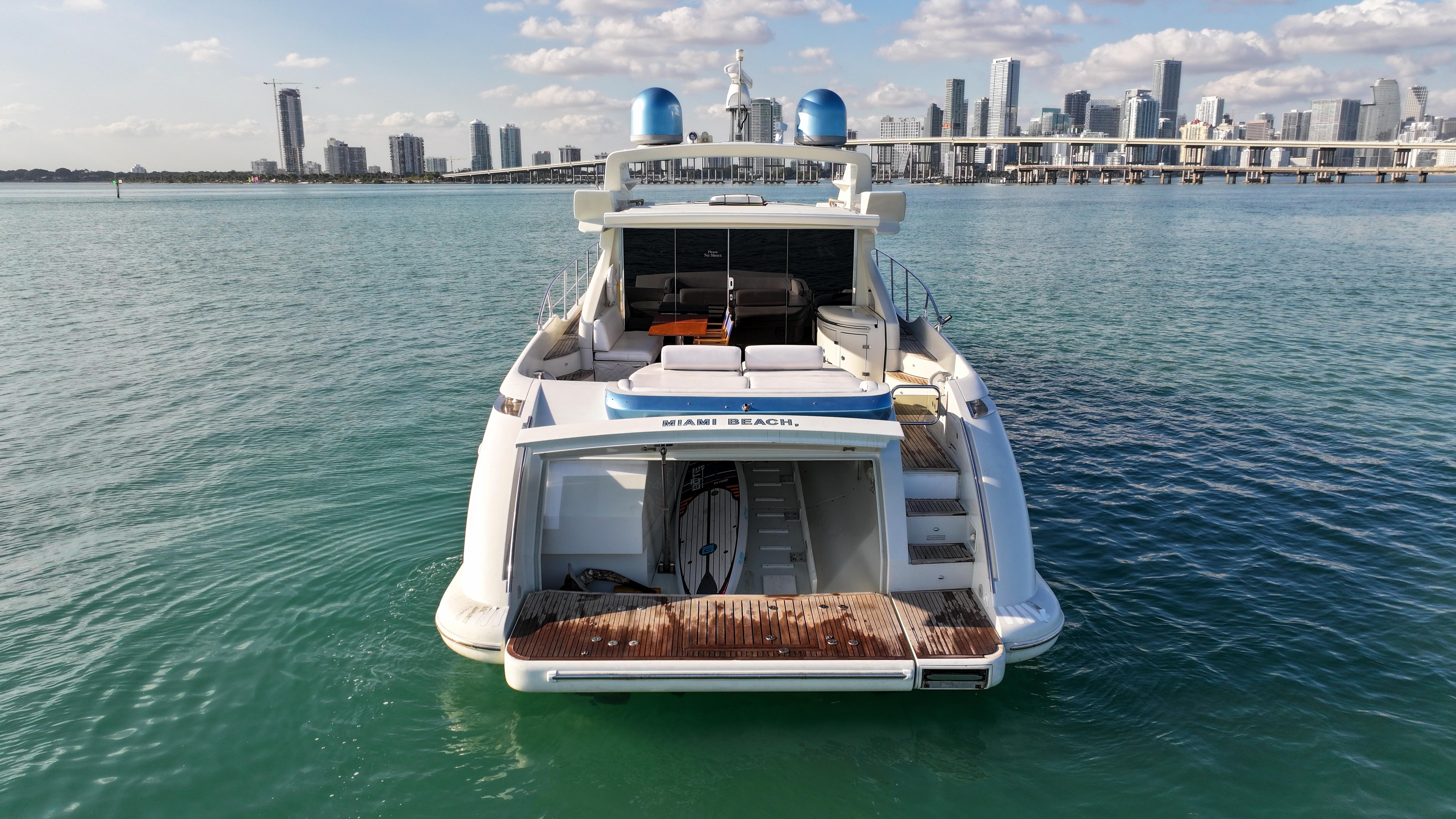 2006-azimut-68s-power-9778986-20250506104953377-1_XLARGE