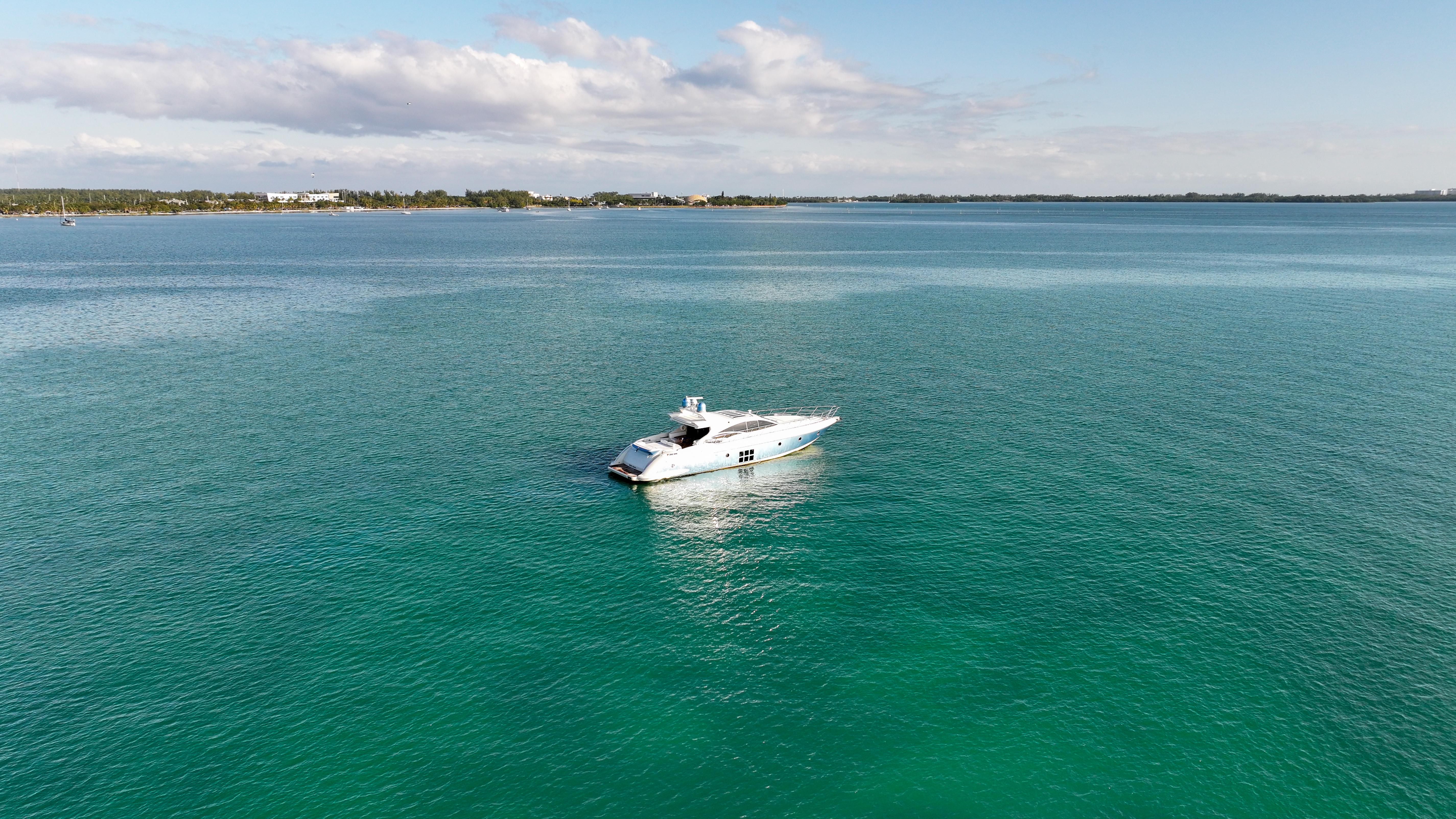 2006-azimut-68s-power-9778986-20250506105049149-1_XLARGE