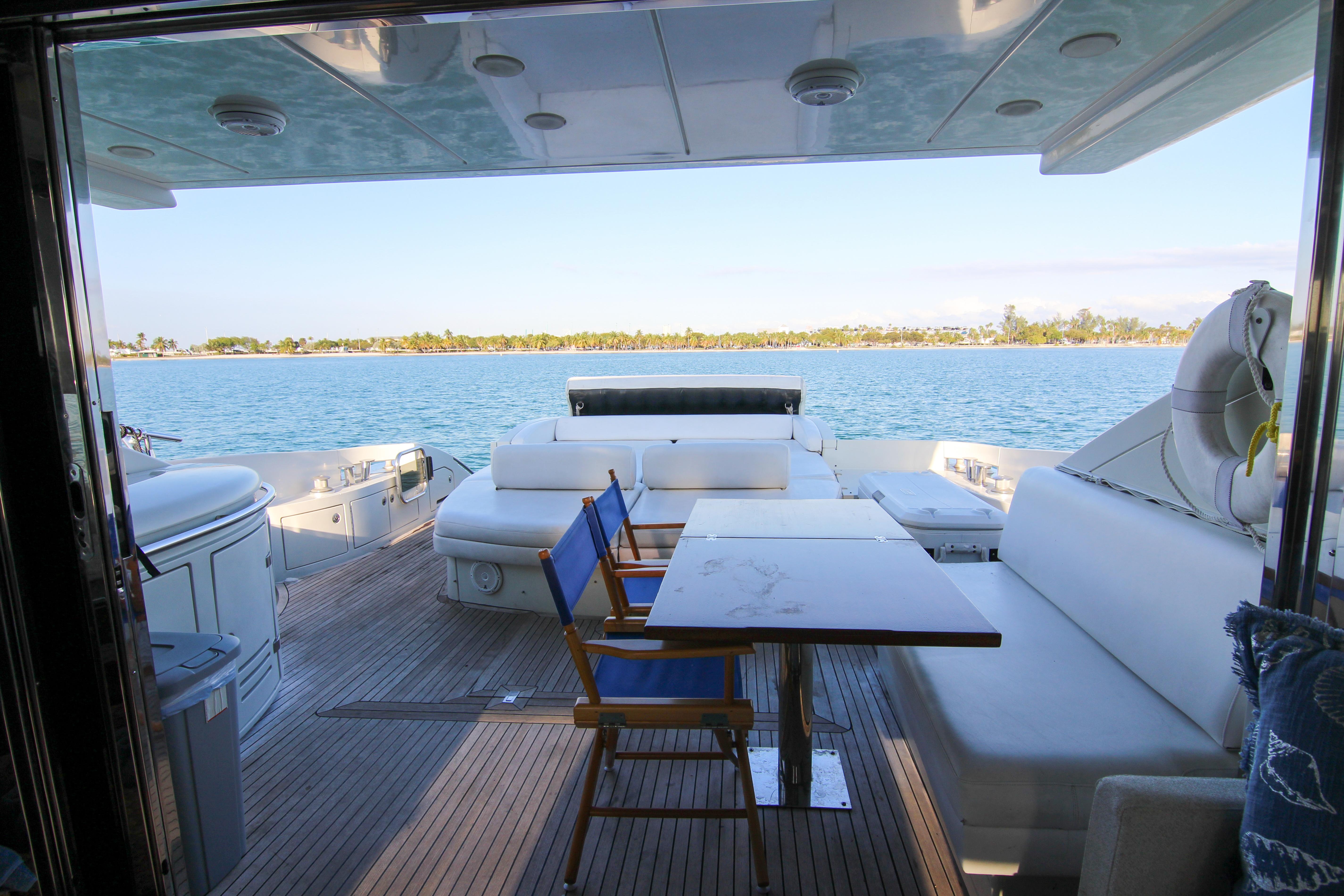 2006-azimut-68s-power-9778986-20250506105144954-1_XLARGE