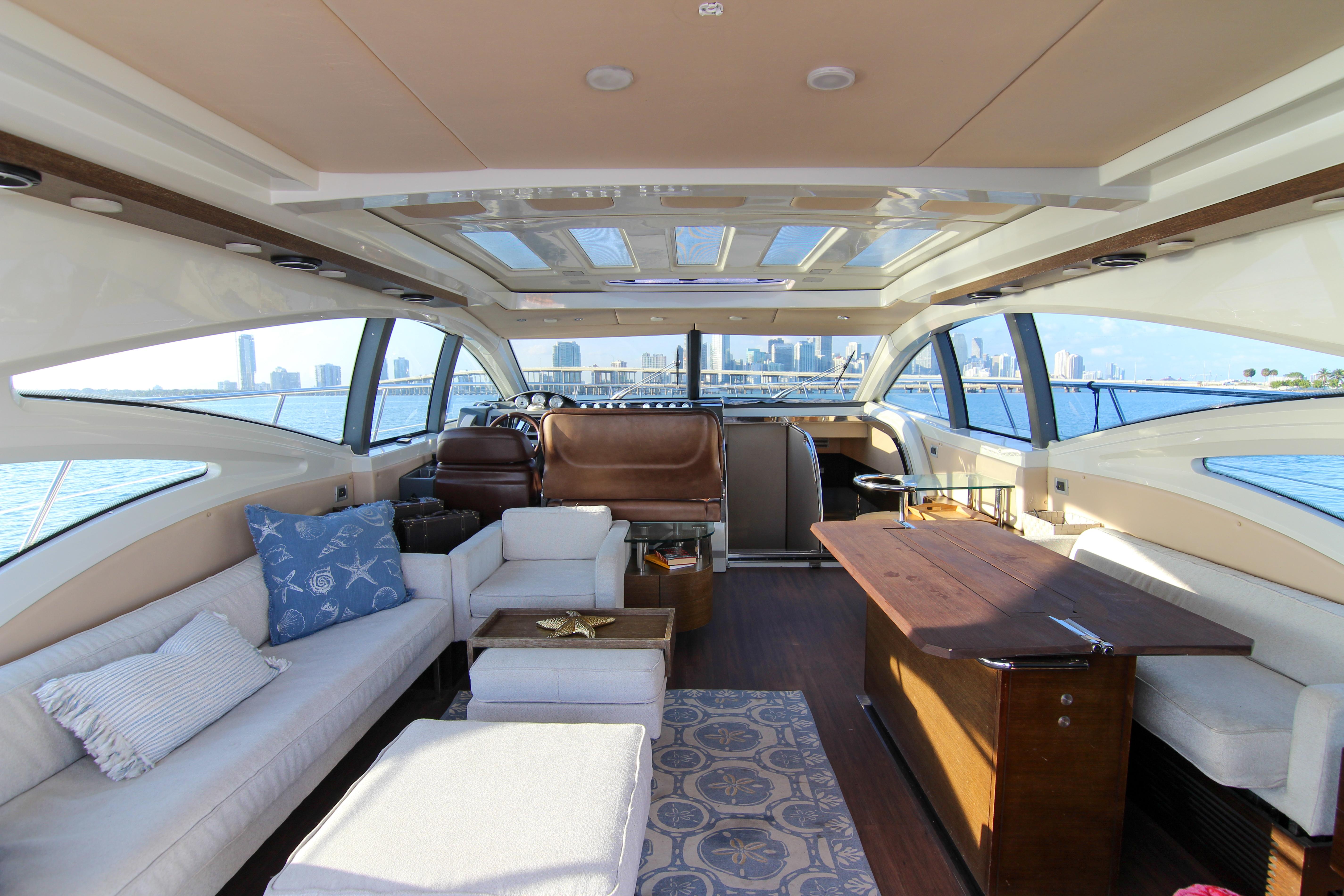 2006-azimut-68s-power-9778986-20250506105344859-1_XLARGE