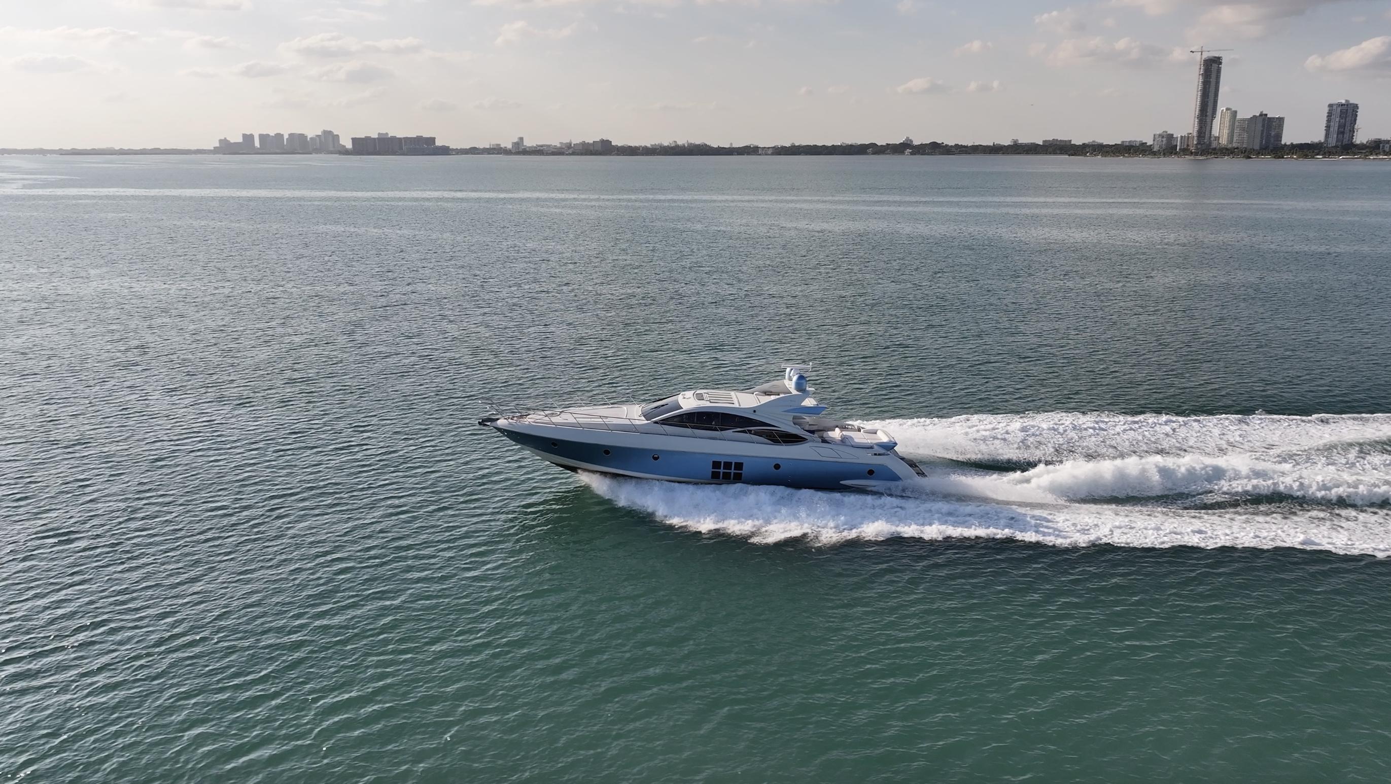 2006-azimut-68s-power-9778986-20250506110642563-1_XLARGE