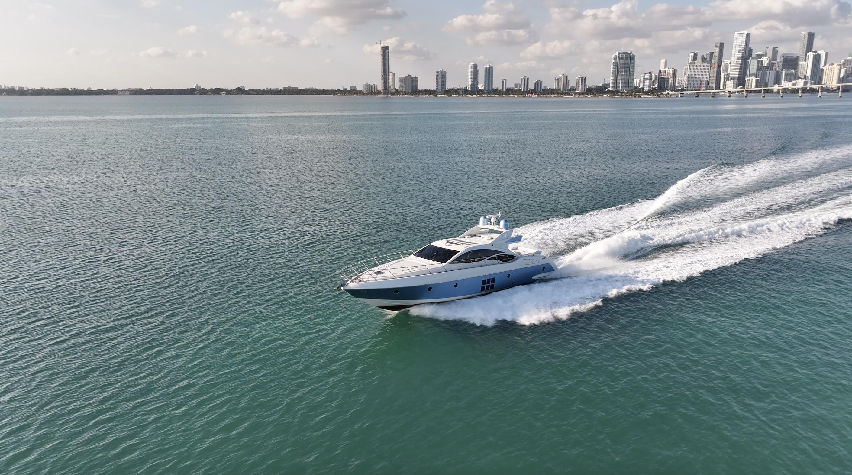 2006-azimut-68s-power-9778986-20250506110644601-1_XLARGE