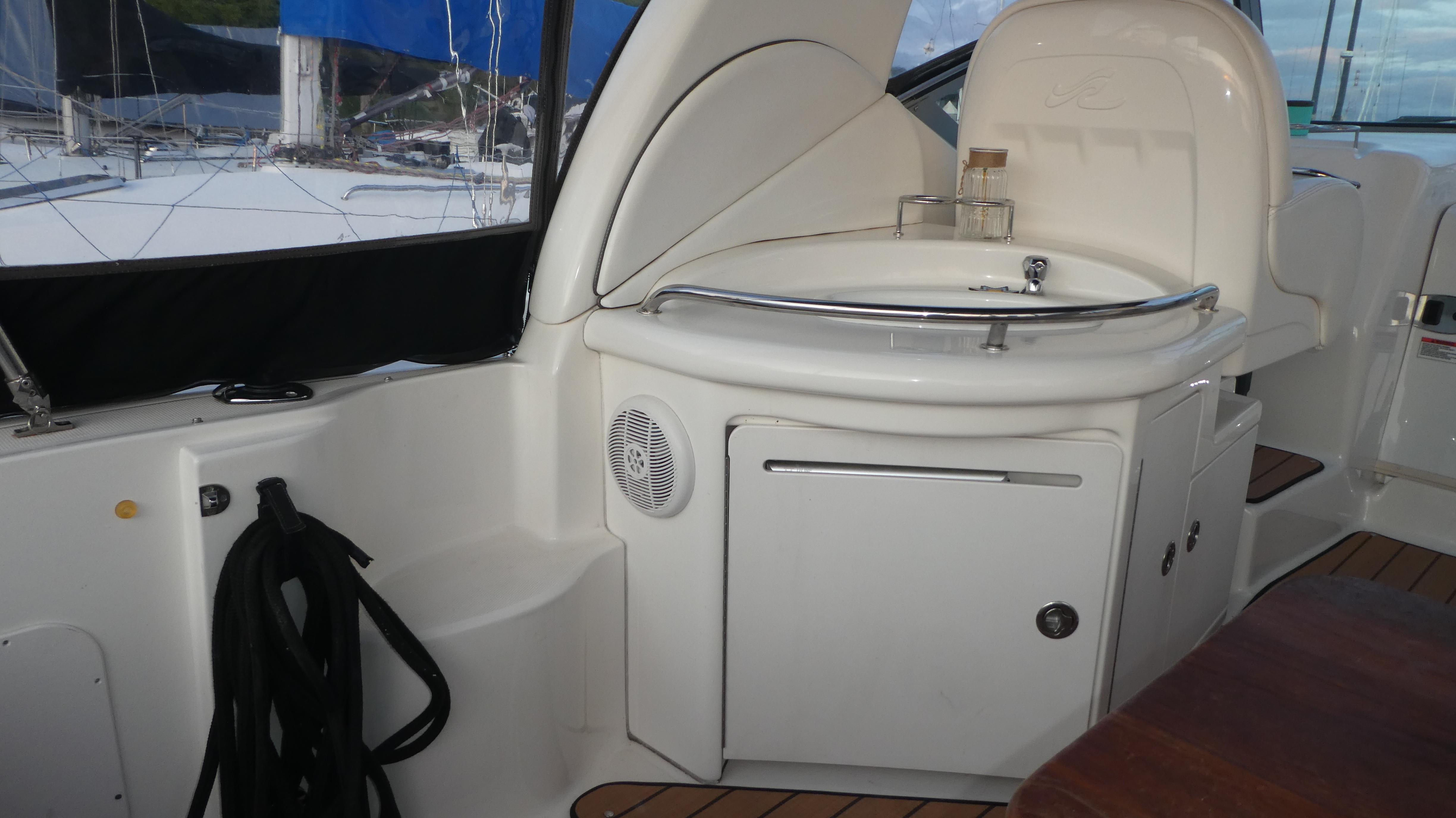 2007-sea-ray-340-sundancer-power-9778987-20250507104851565-1_XLARGE