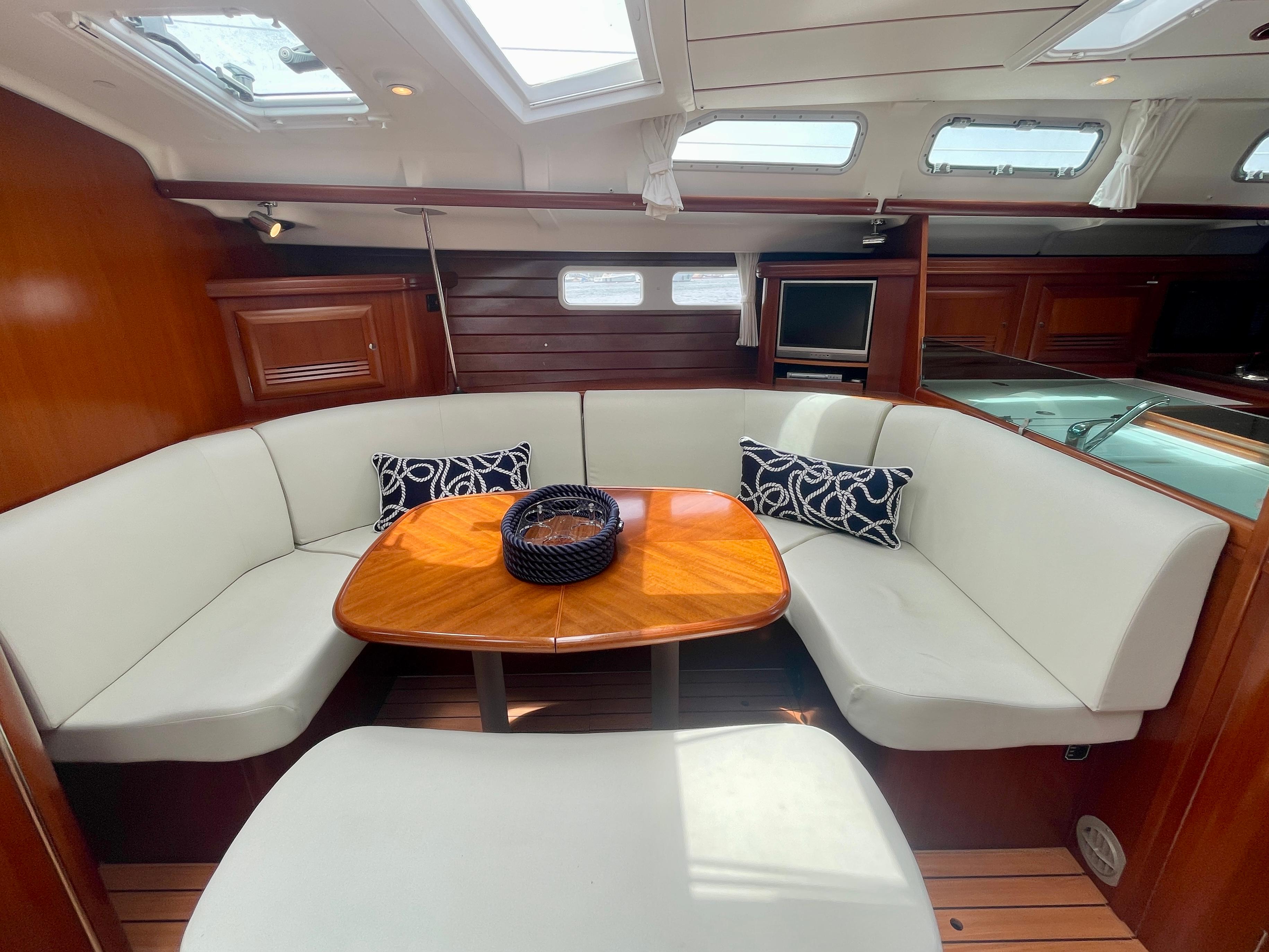 Yacht Photos Pics