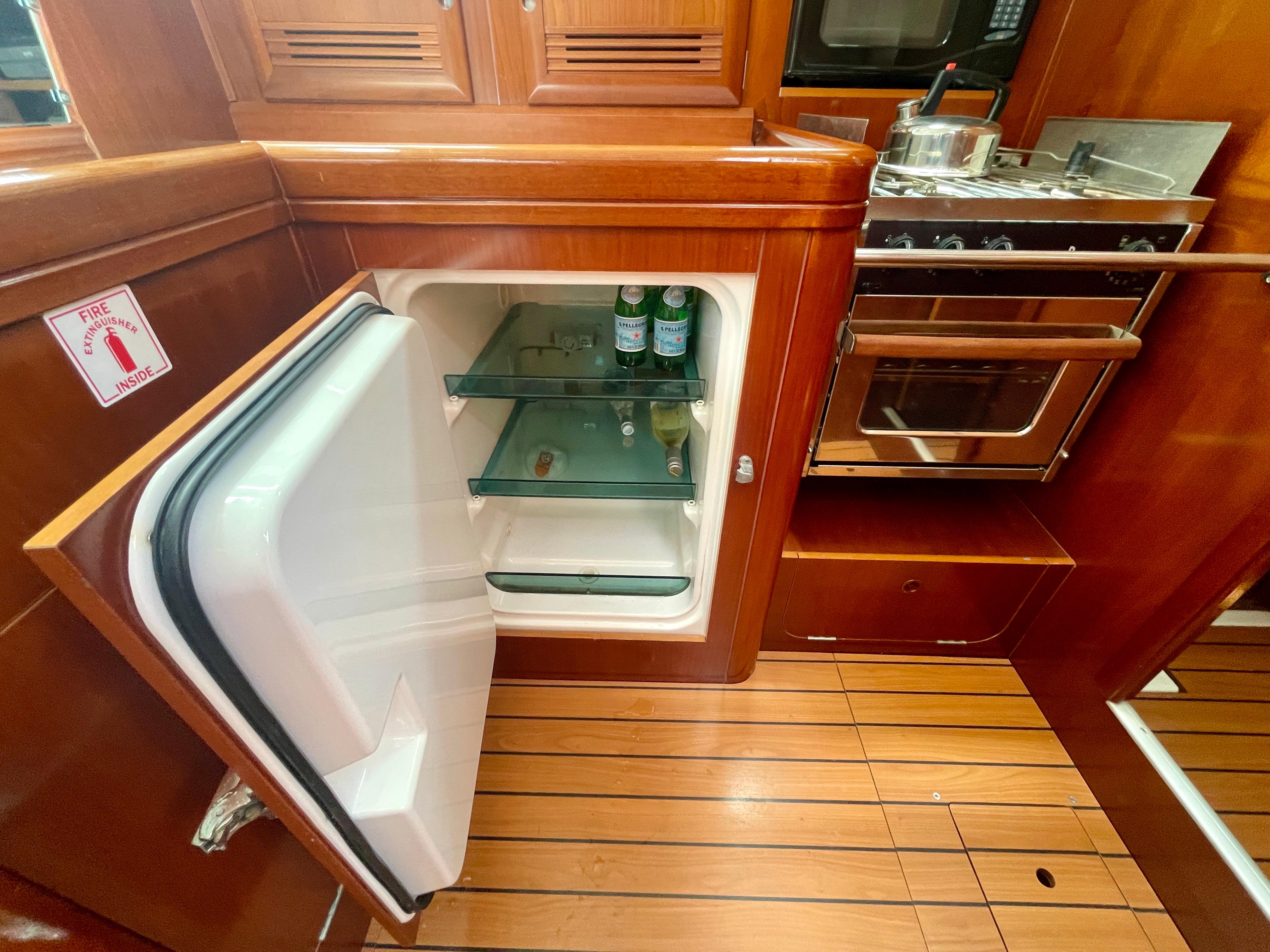Yacht Photos Pics