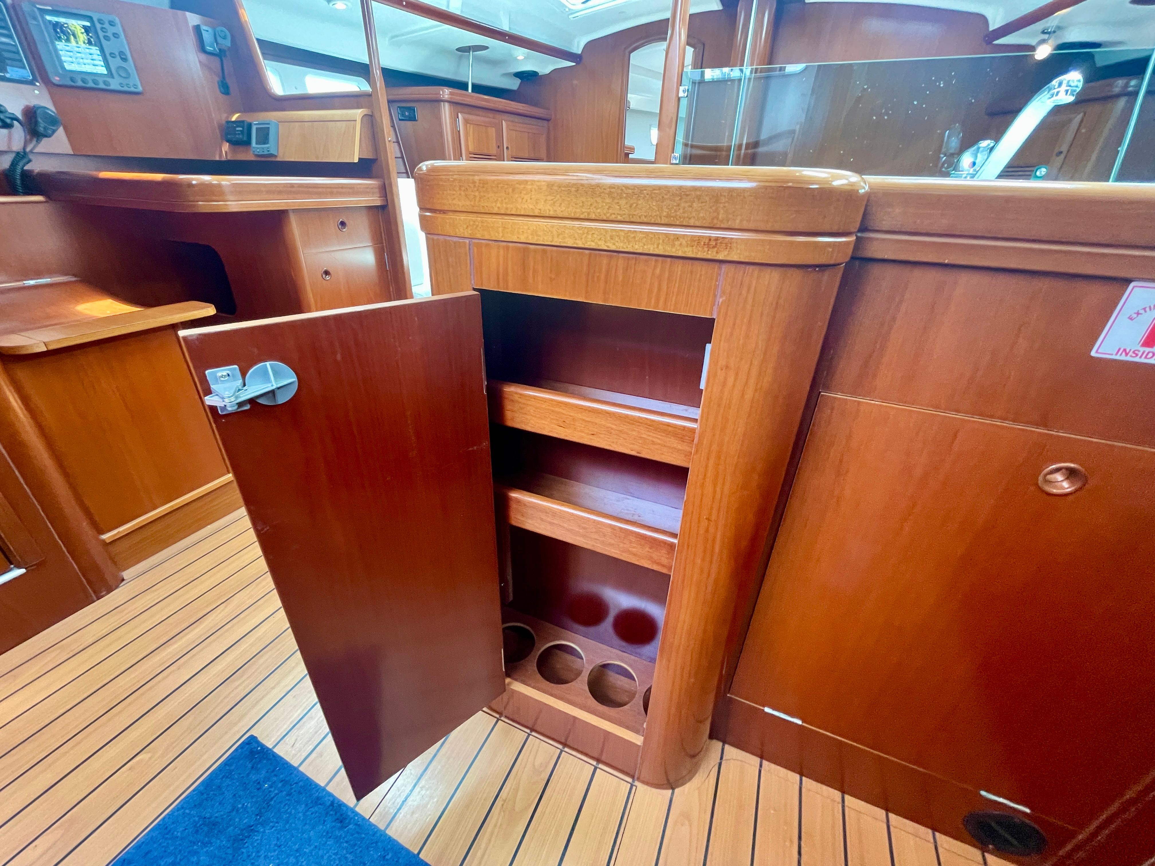 Yacht Photos Pics