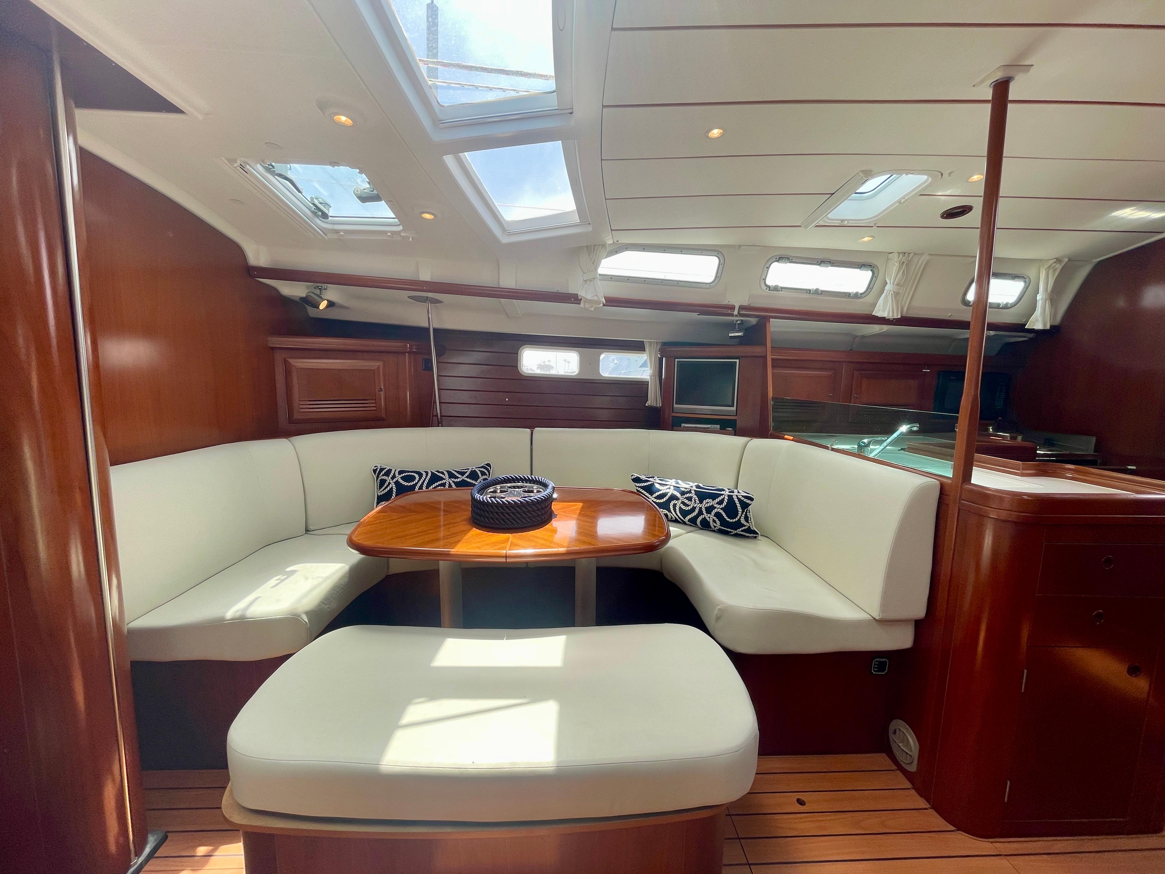 Yacht Photos Pics