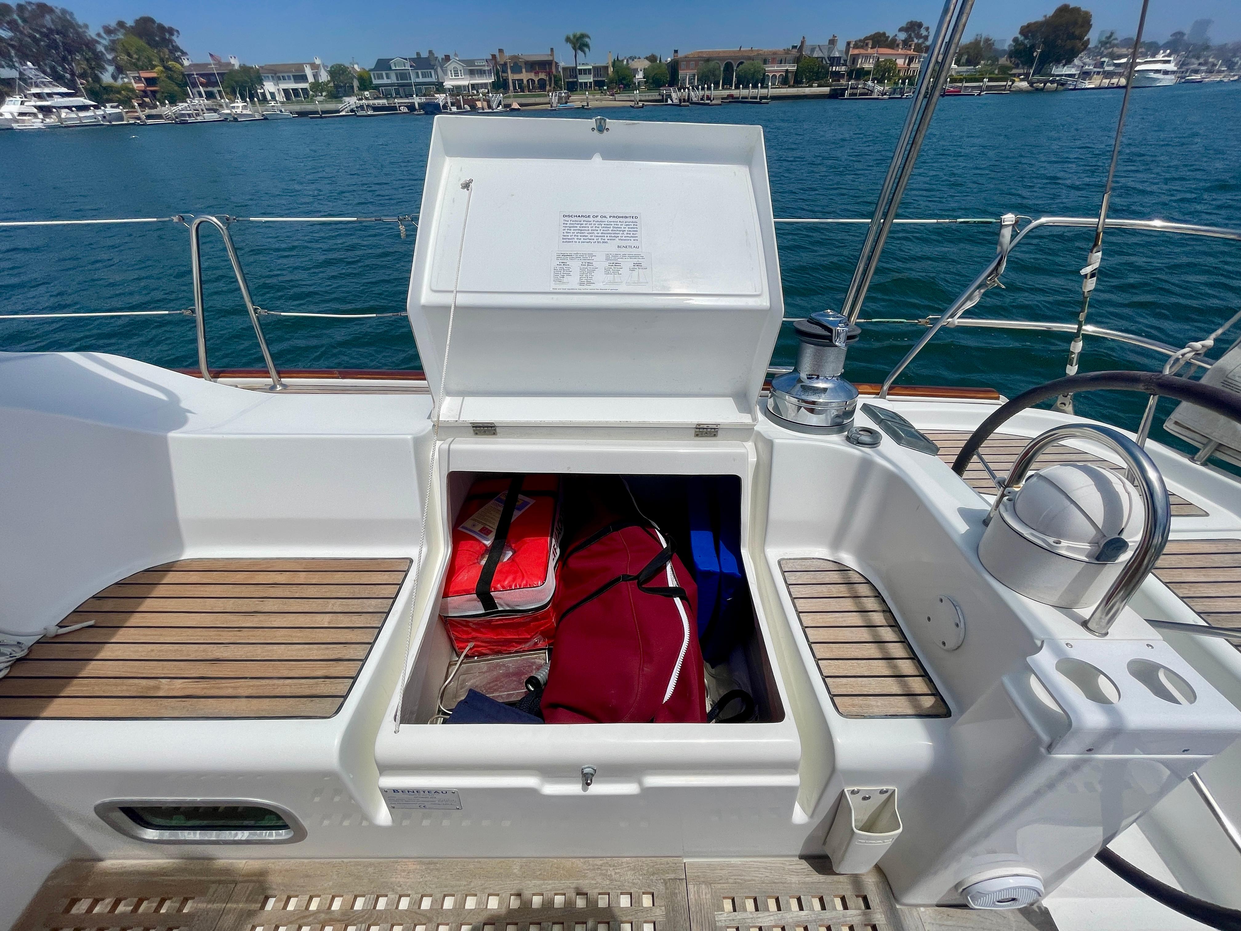Yacht Photos Pics
