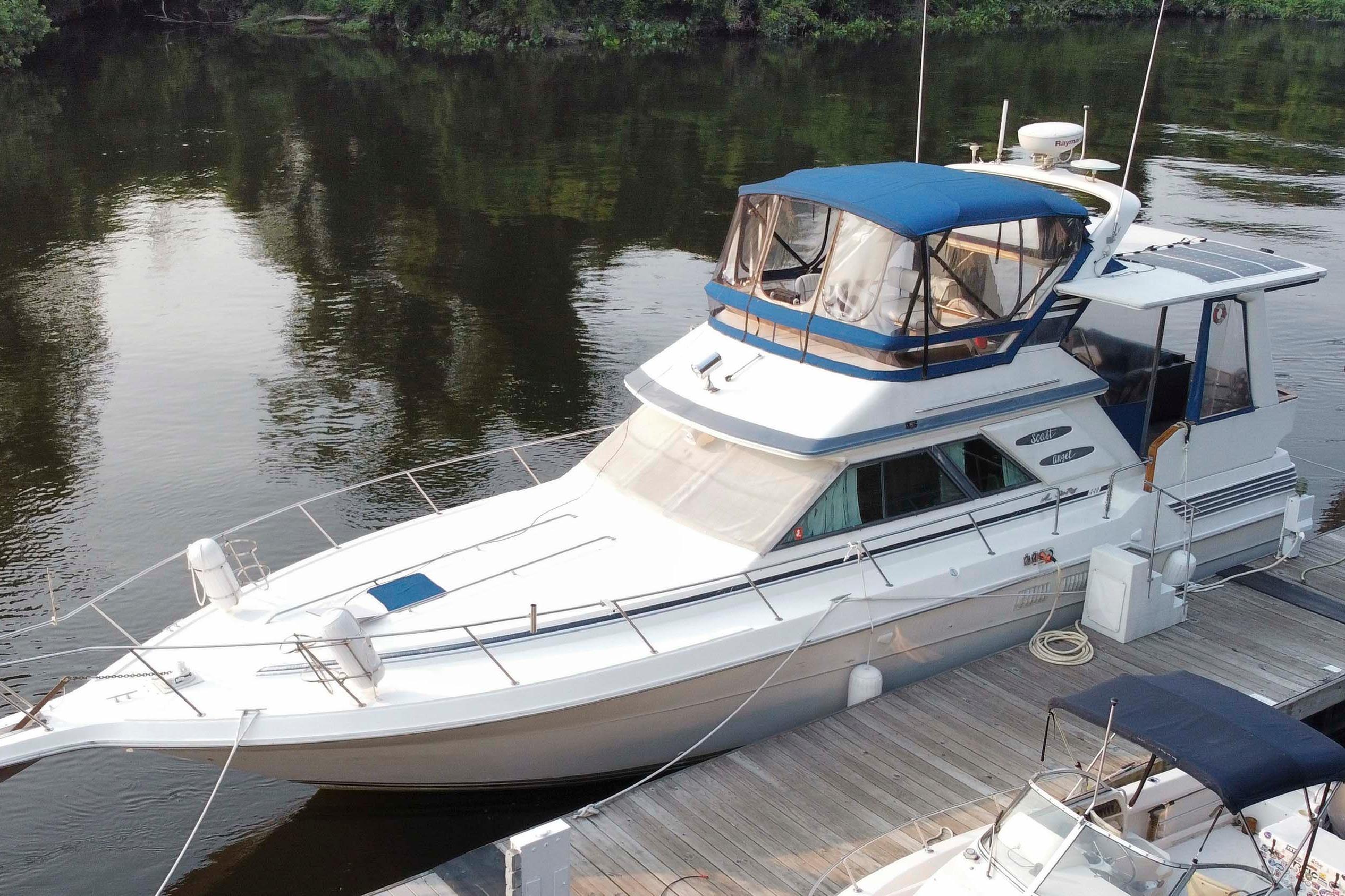  Knot 10 Yacht Sales