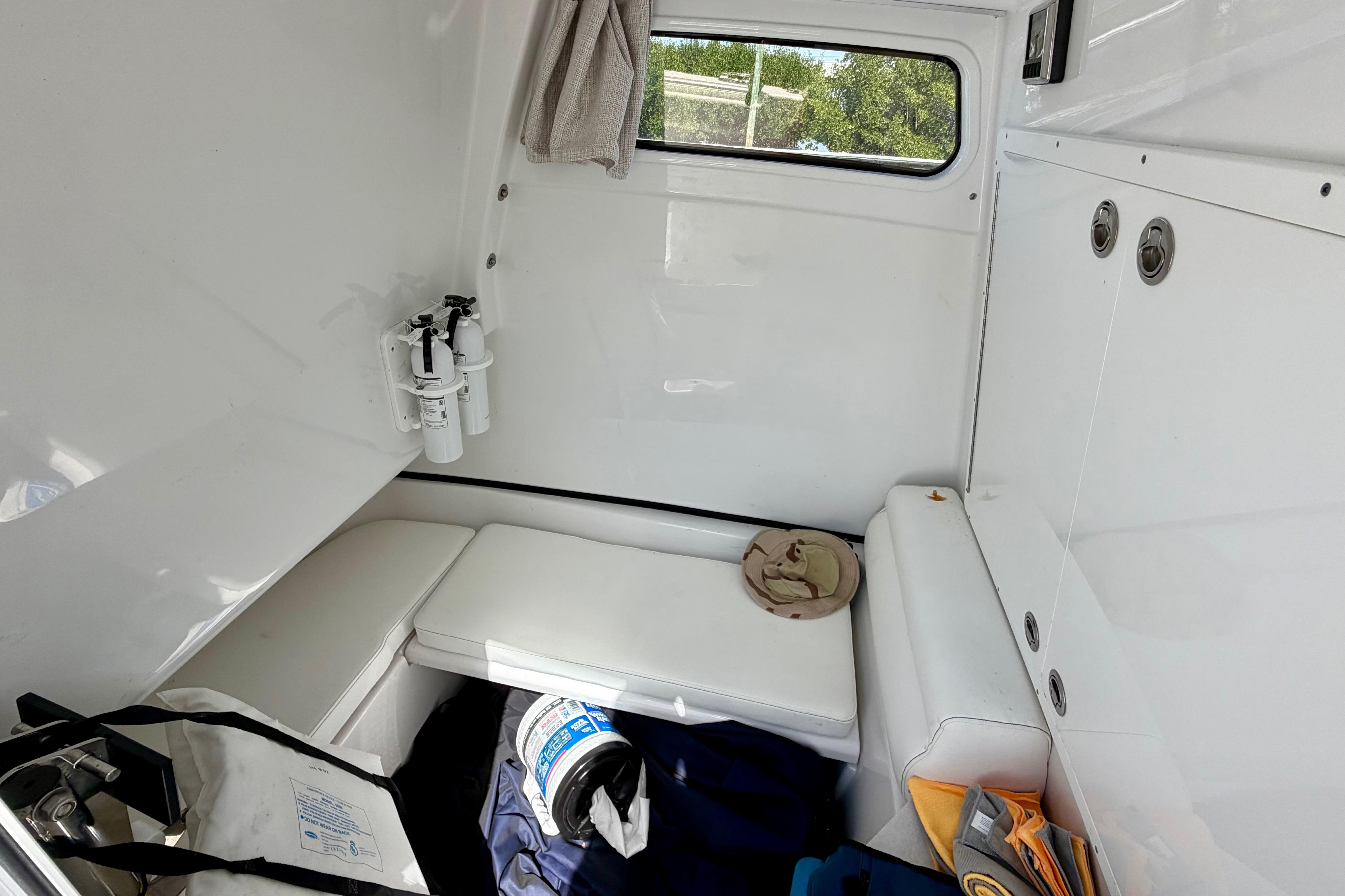 2021 Sportsman Open 302 Center Console-19