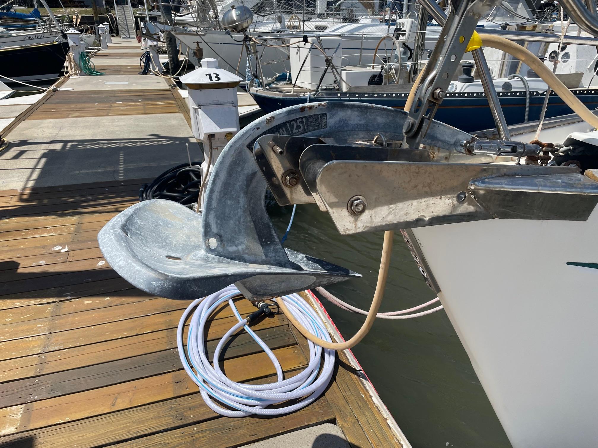 Yacht Photos Pics