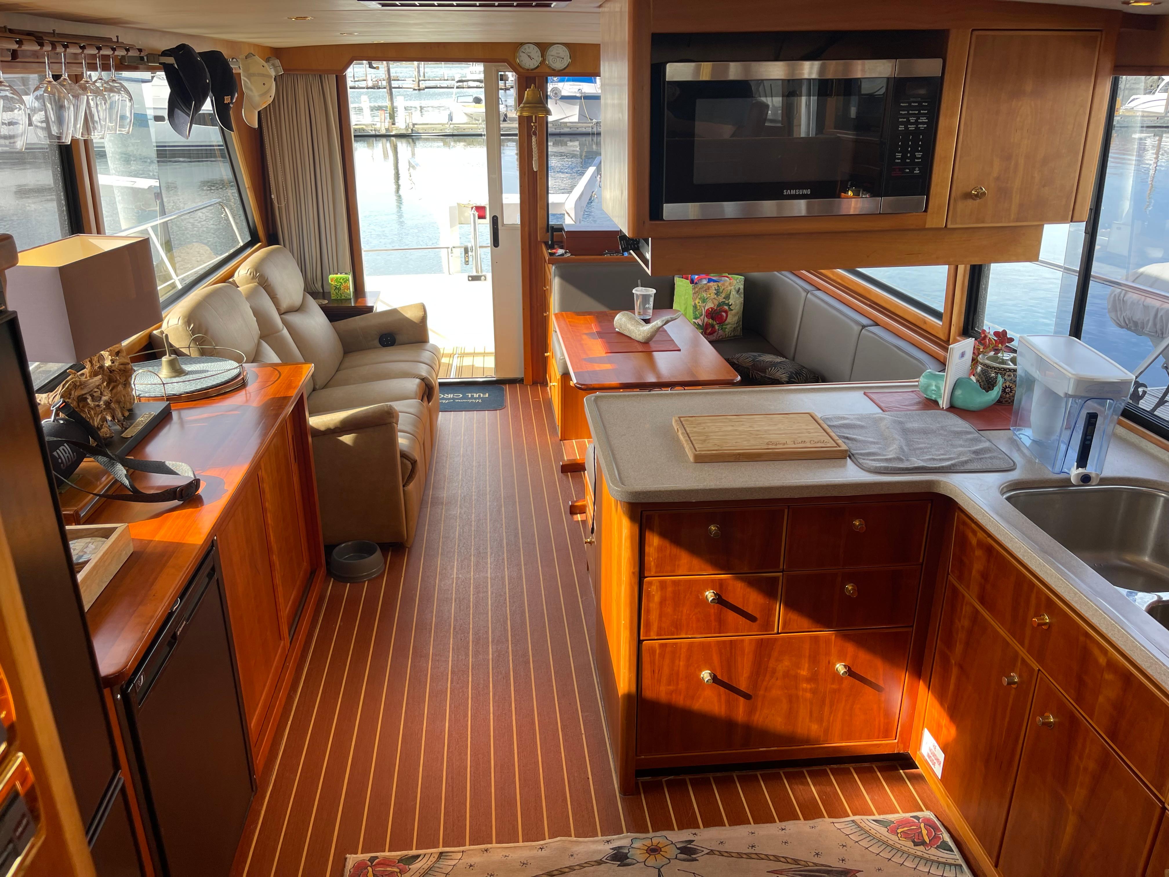 Canoe Cove-50 Pilothouse Luxury Yacht 2002 -WA-US-9728993 | Thumbnail