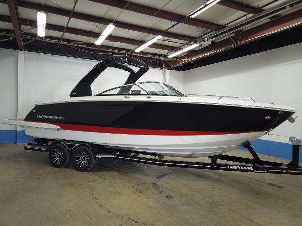 2021 Chaparral boat for sale, model of the boat is 287 SSX & Image # 1 of 19