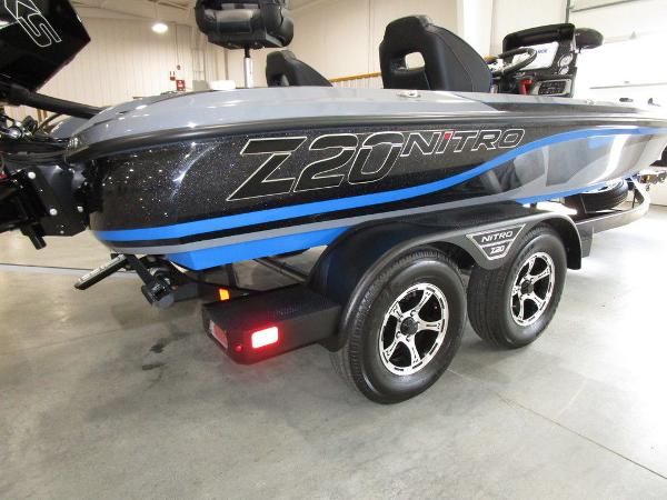 2022 Nitro boat for sale, model of the boat is Z20 Pro & Image # 4 of 49