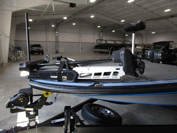 2022 Nitro boat for sale, model of the boat is Z20 Pro & Image # 15 of 49