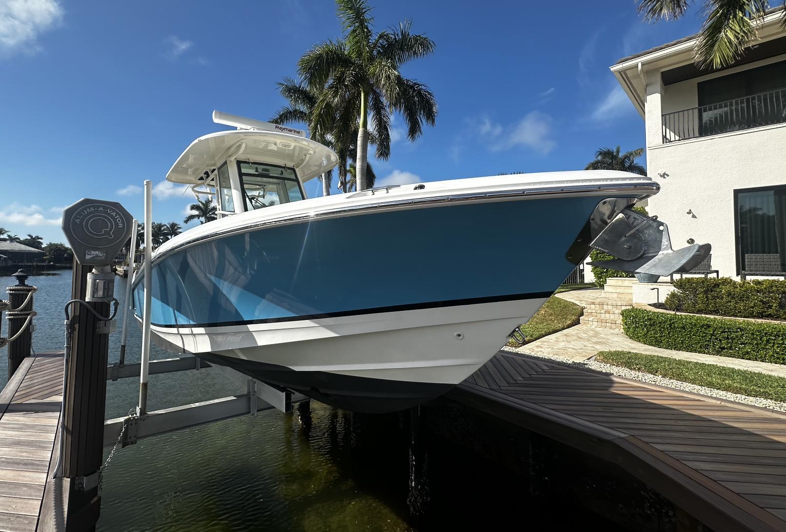 2021 Boston Whaler 280 Outrage