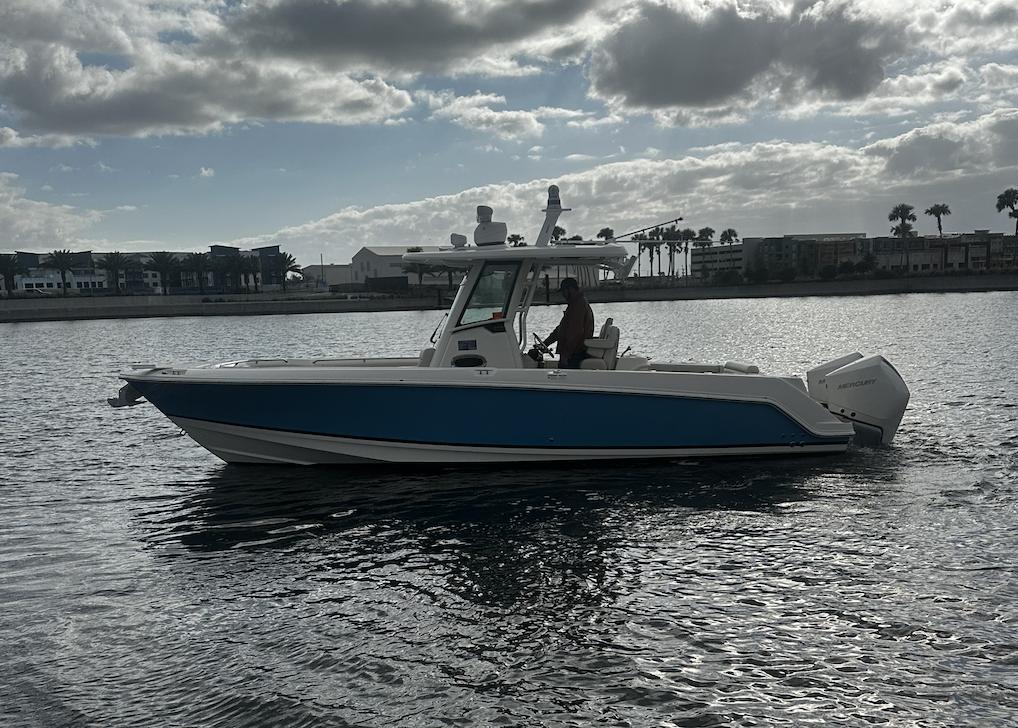 2021 Boston Whaler 280 Outrage