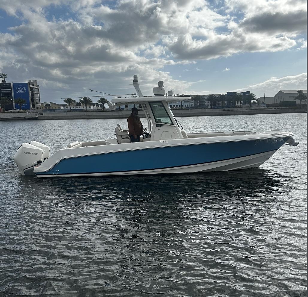 2021 Boston Whaler 280 Outrage