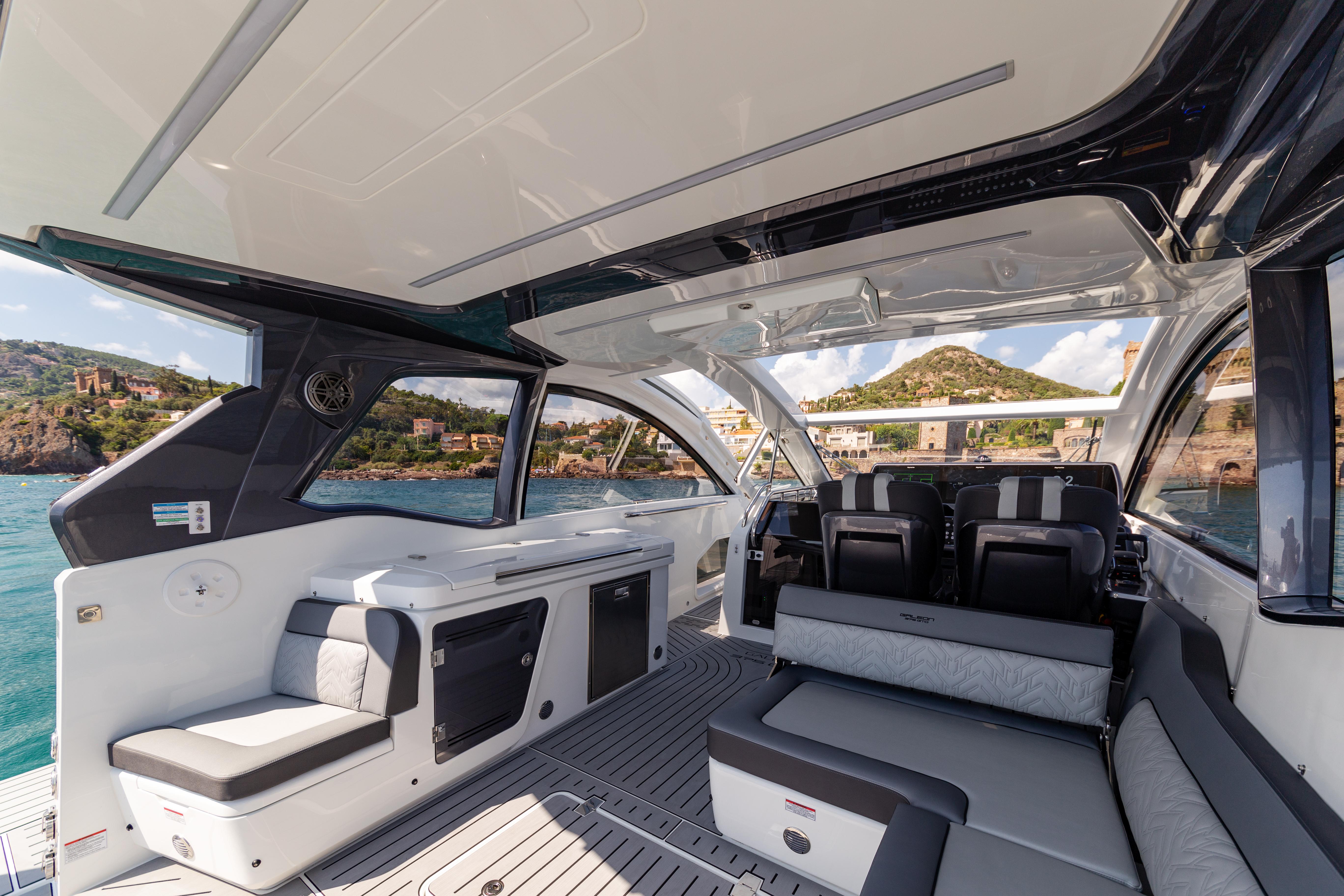 38 Galeon 375 GTO 2023 GALEON STOCK CLEARANCE SALE HMY Yachts