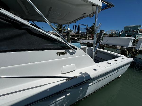29' Tiara Yachts, Listing Number 100915821, - Photo No. 3