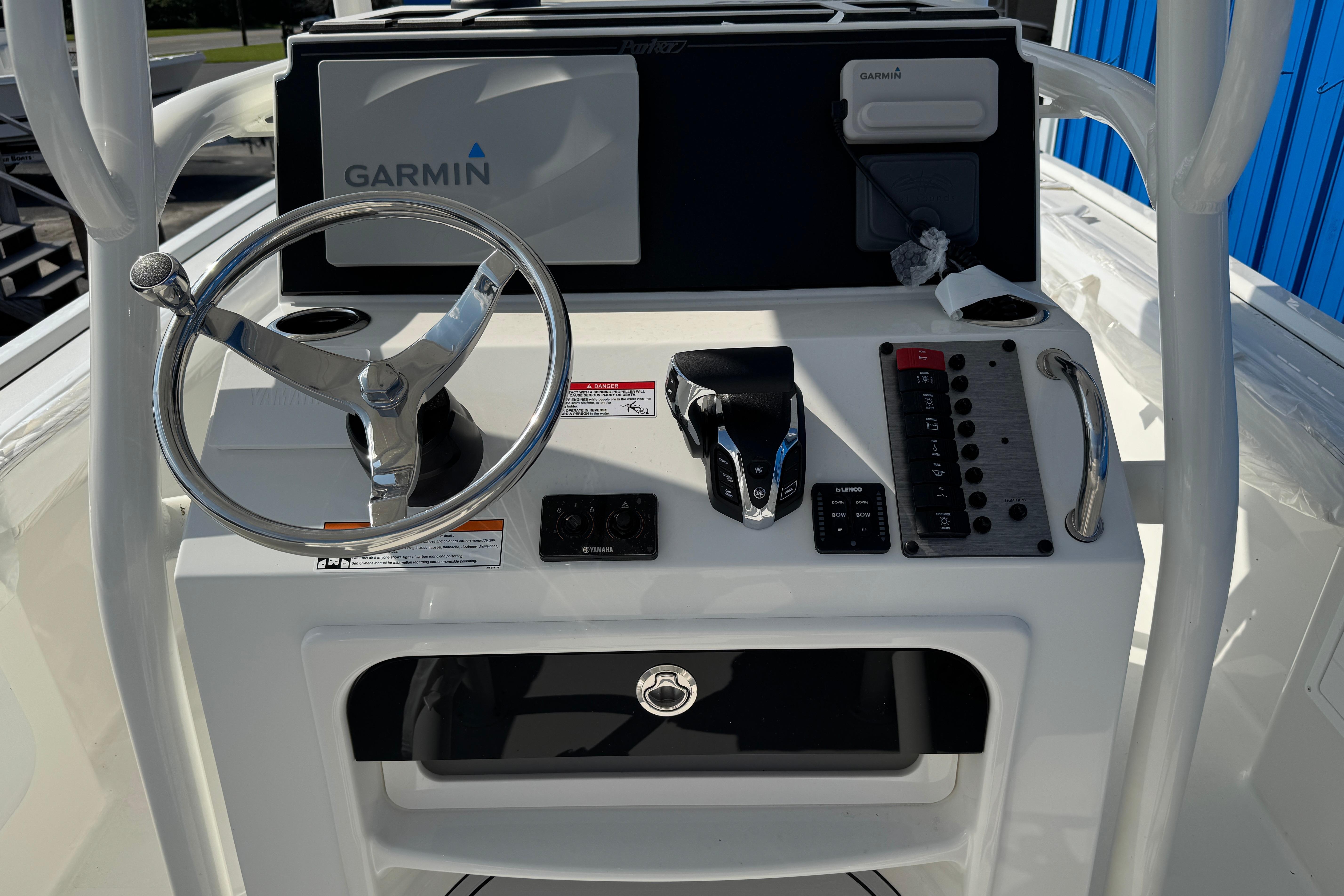 2025-parker-230-coastal-elite-power-9960917-20250926133249848-1